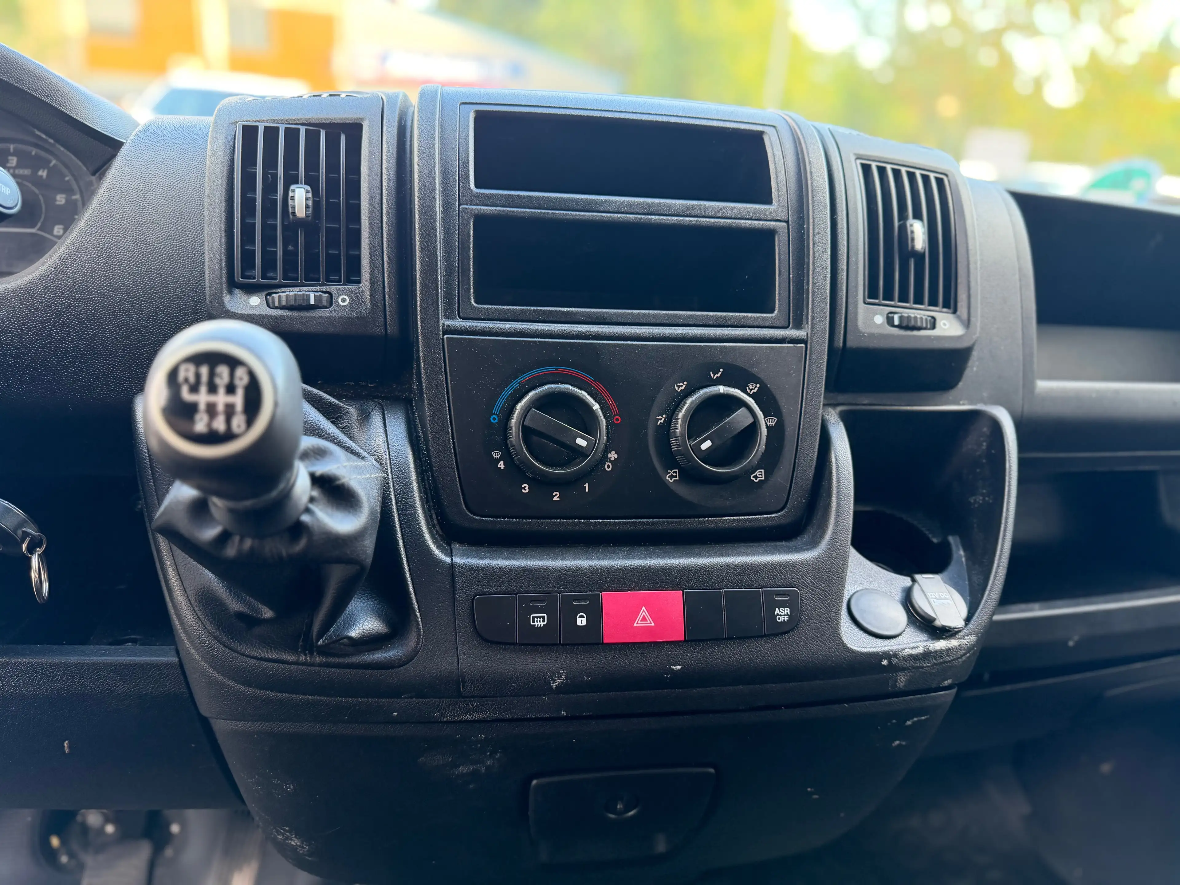 Peugeot Boxer L1H1 Pro BlueHDi 110 /1.Hand/EURO6/AHK — photo 13