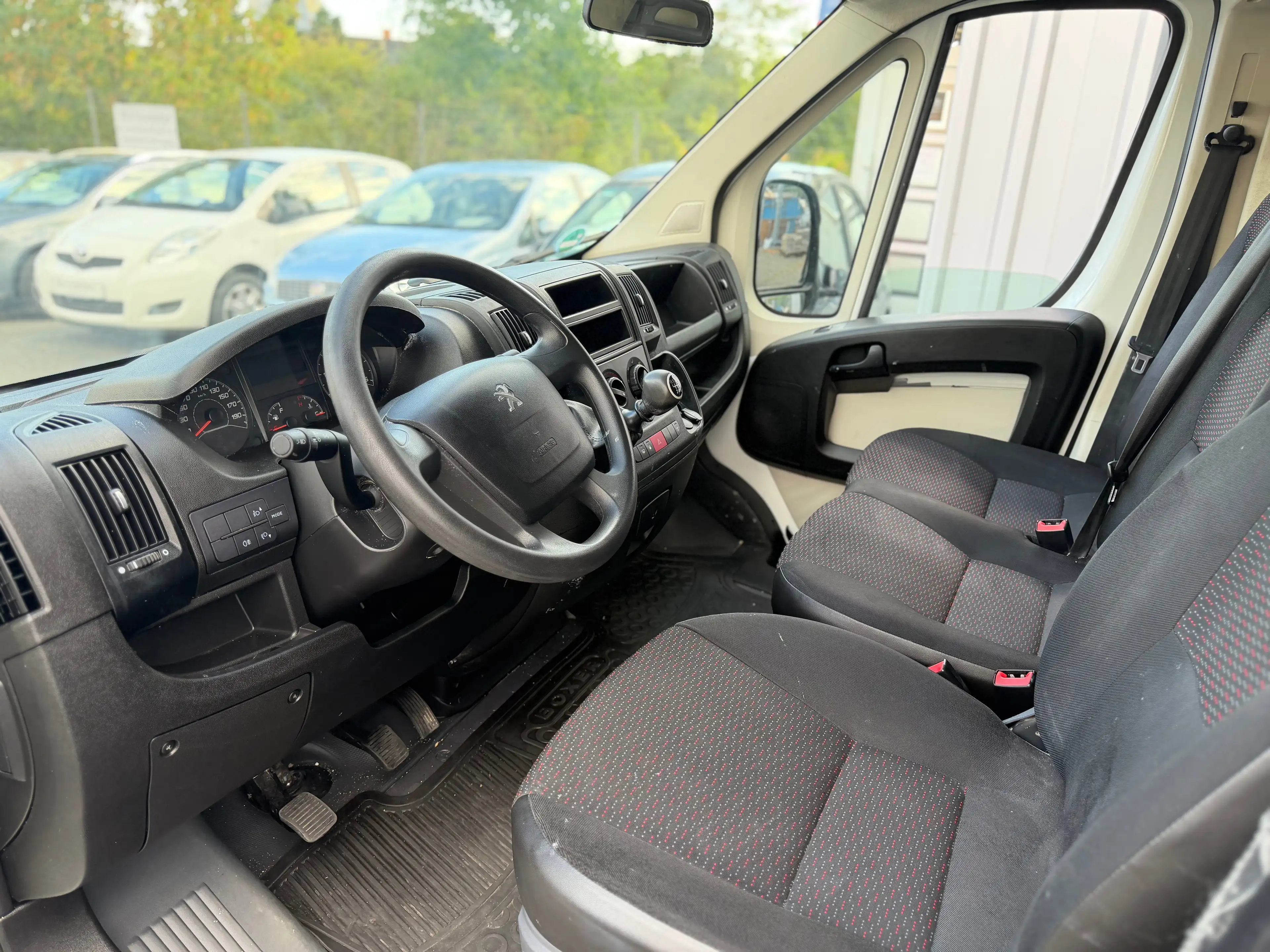 Peugeot Boxer L1H1 Pro BlueHDi 110 /1.Hand/EURO6/AHK — photo 10