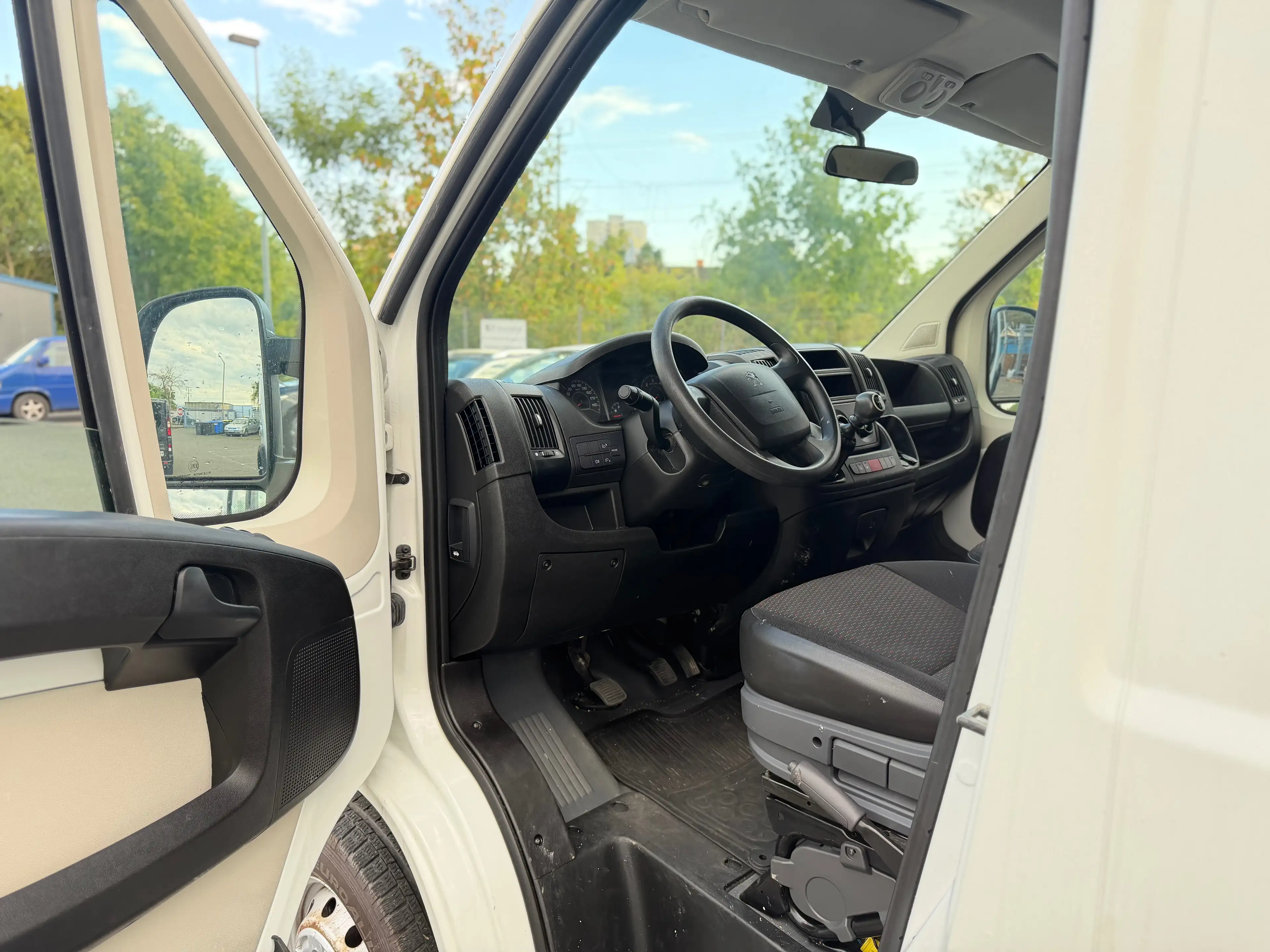Peugeot Boxer L1H1 Pro BlueHDi 110 /1.Hand/EURO6/AHK — photo 9