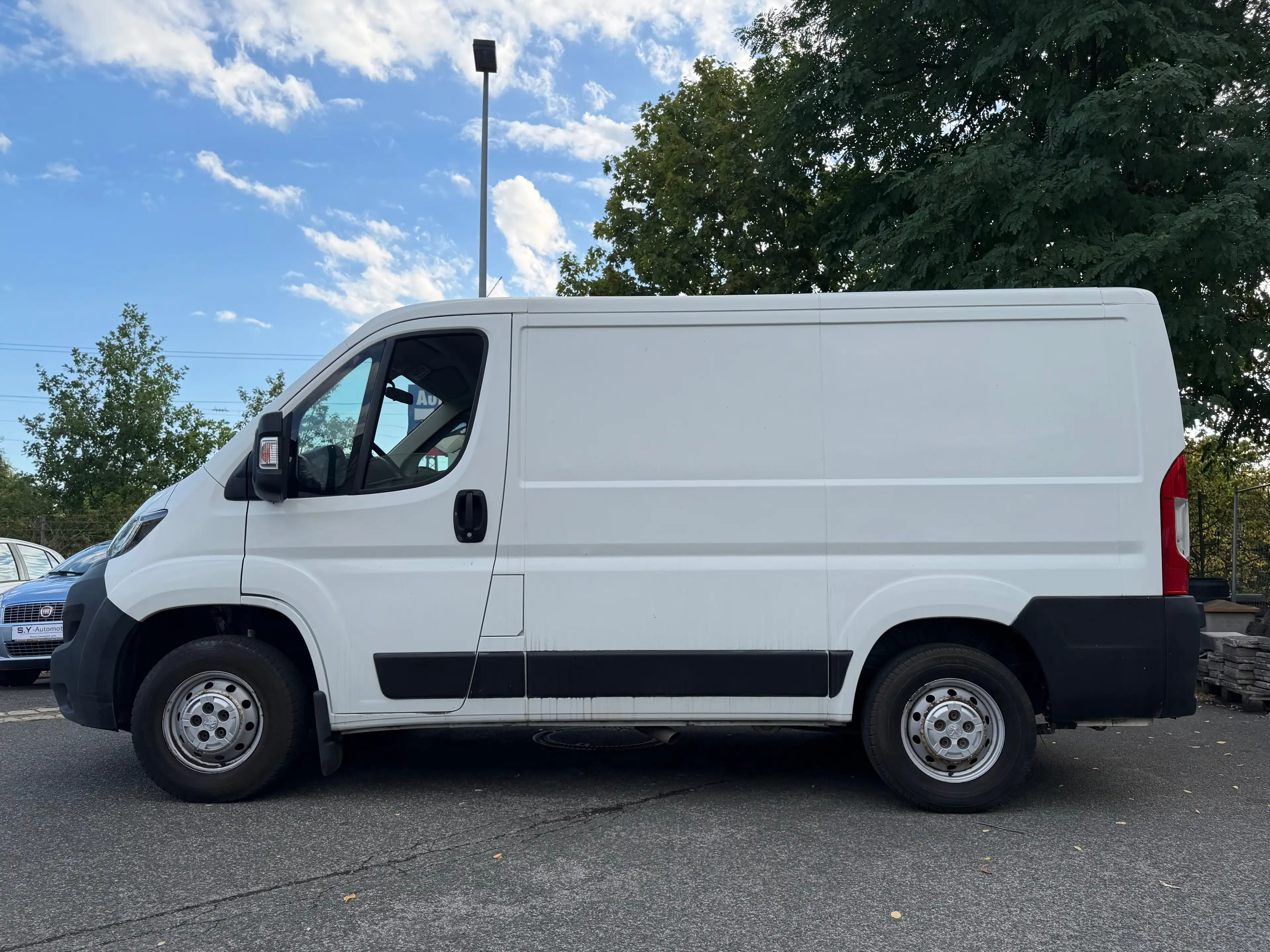 Peugeot Boxer L1H1 Pro BlueHDi 110 /1.Hand/EURO6/AHK — photo 2