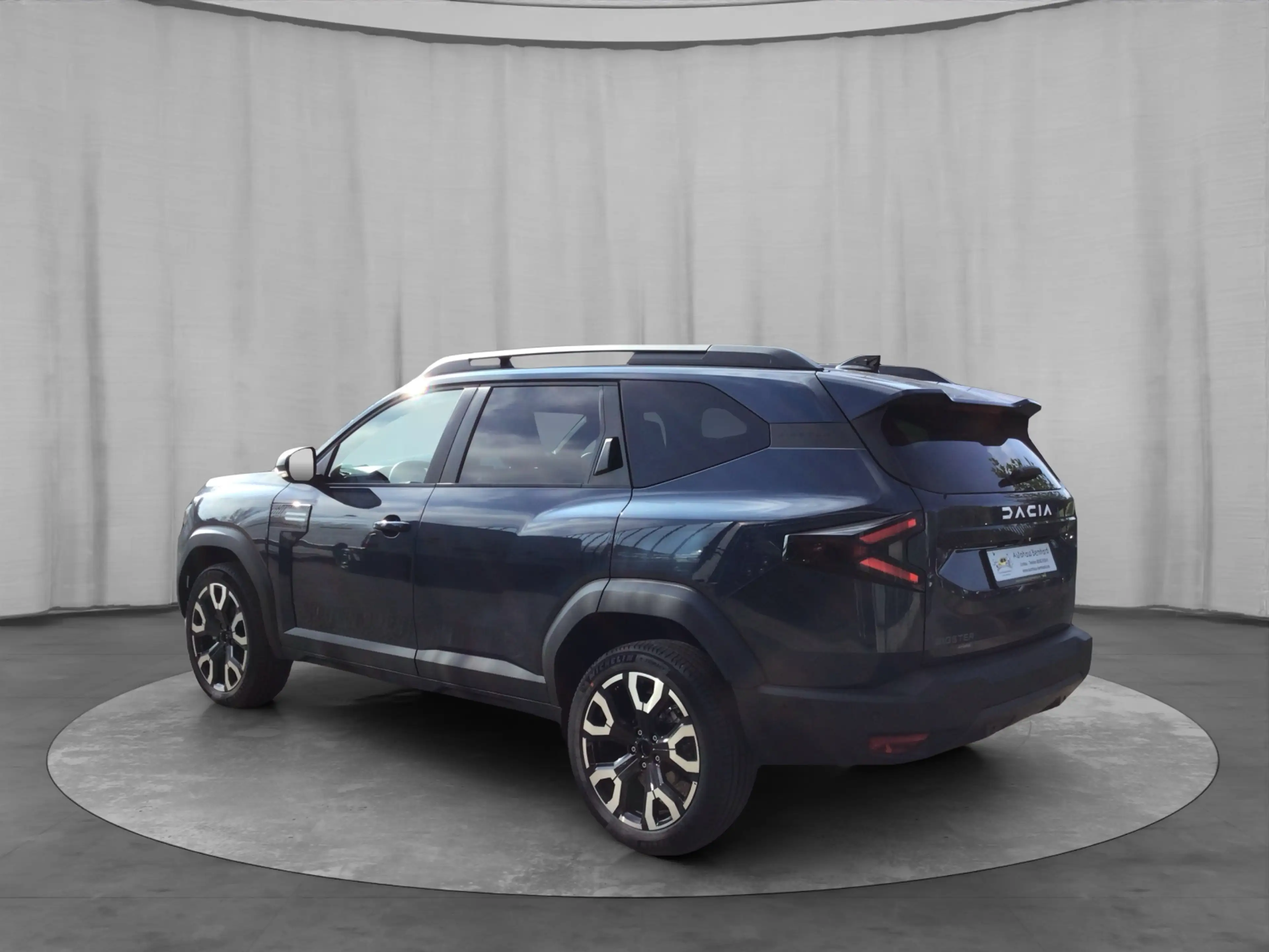 Dacia Bigster Hybrid 155 Journey — photo 3