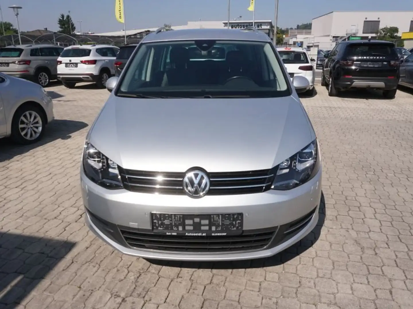 Volkswagen Sharan Business+ SCR 2,0 TDI 7 Sitze DSG 4Motion *KAMERA Silber - 2