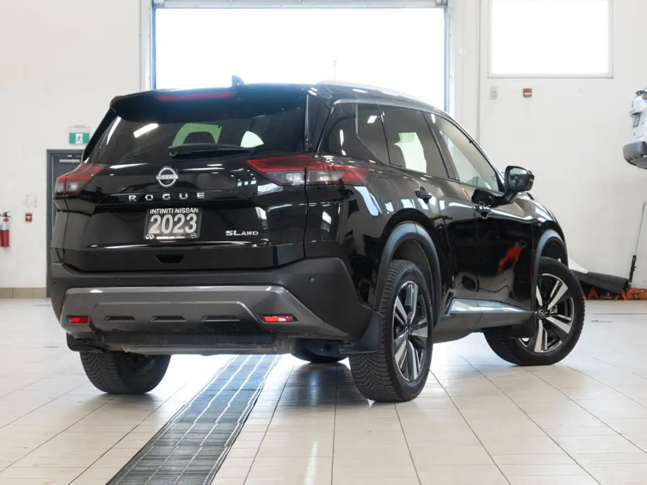 Nissan Rogue снимка Nissan Rogue