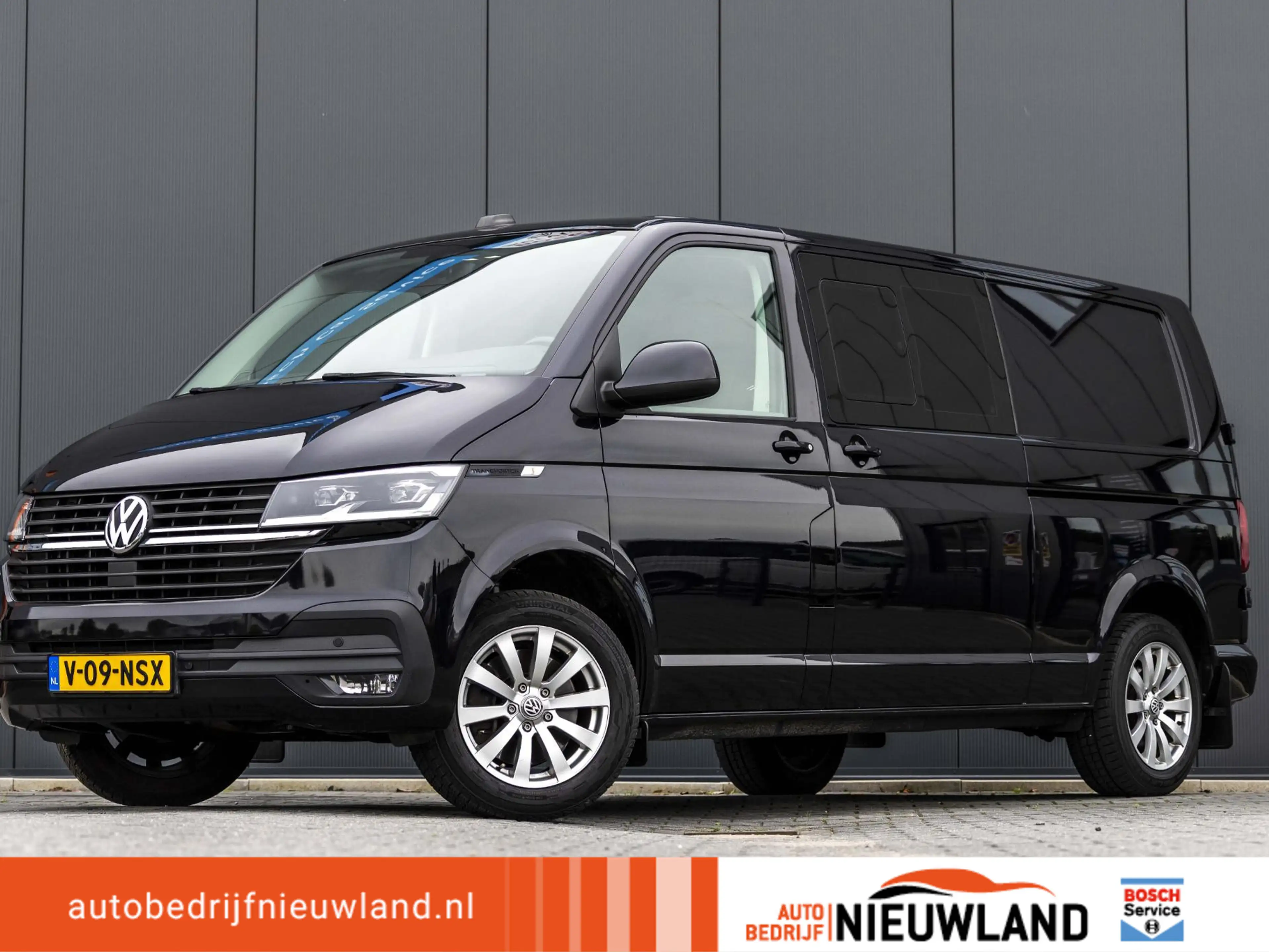 Volkswagen T6.1 Transporter 2.0 TDI L2H1 32 DC Trekhaak, dubbele cabine, cruis
