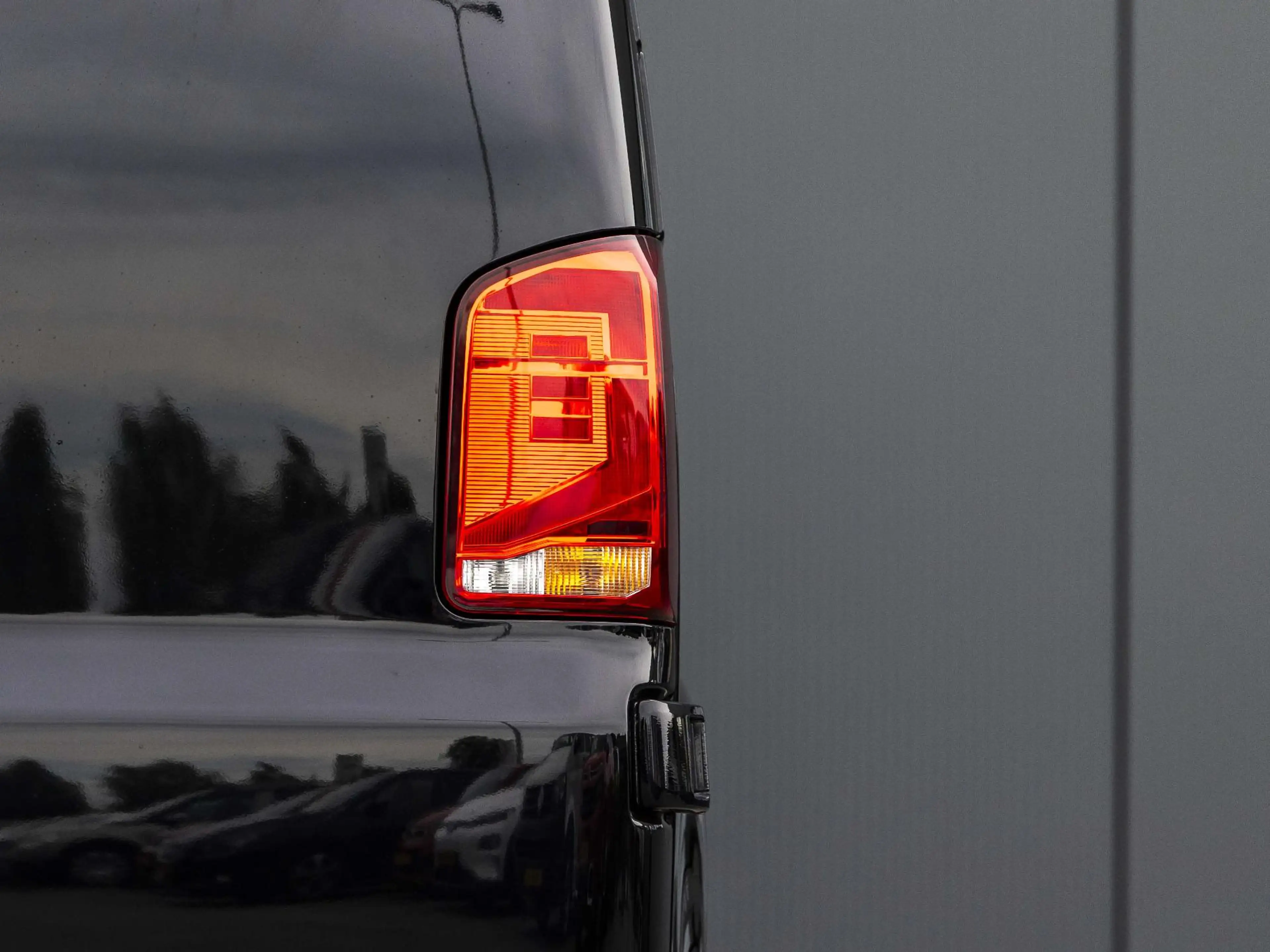 Volkswagen T6.1 Transporter 2.0 TDI L2H1 32 DC Trekhaak, dubbele cabine, cruis — photo 9