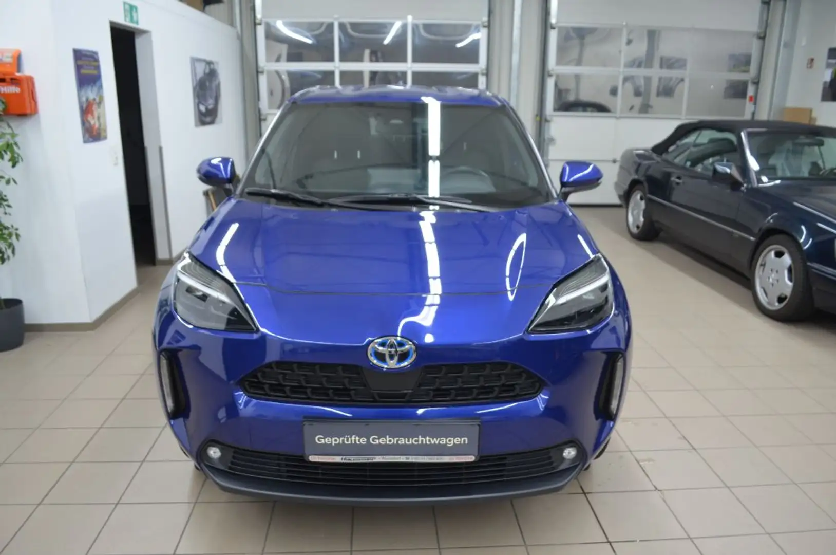 Toyota Yaris Cross 1.5 Hybrid Team D*WINTER-P*SMART-CONNECT-P*ALLWETT Blau - 2