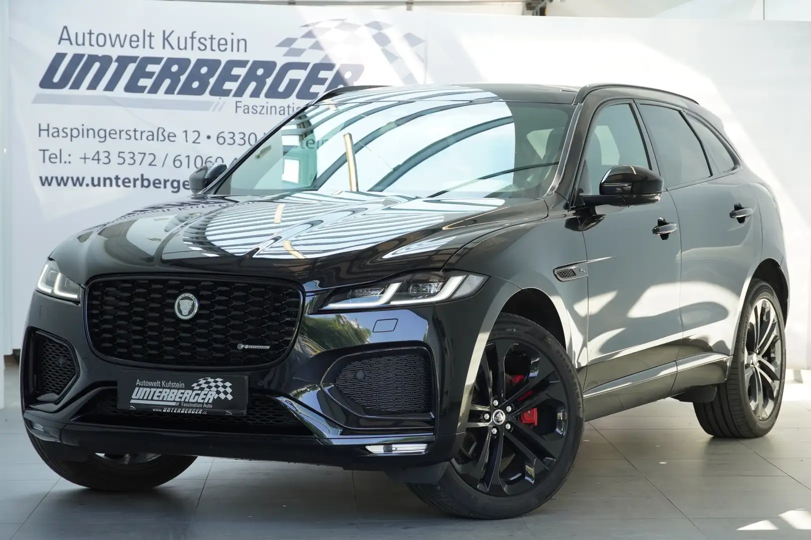 Jaguar F-Pace F-Pace R-Dyn. SE 204PS Noir - 1
