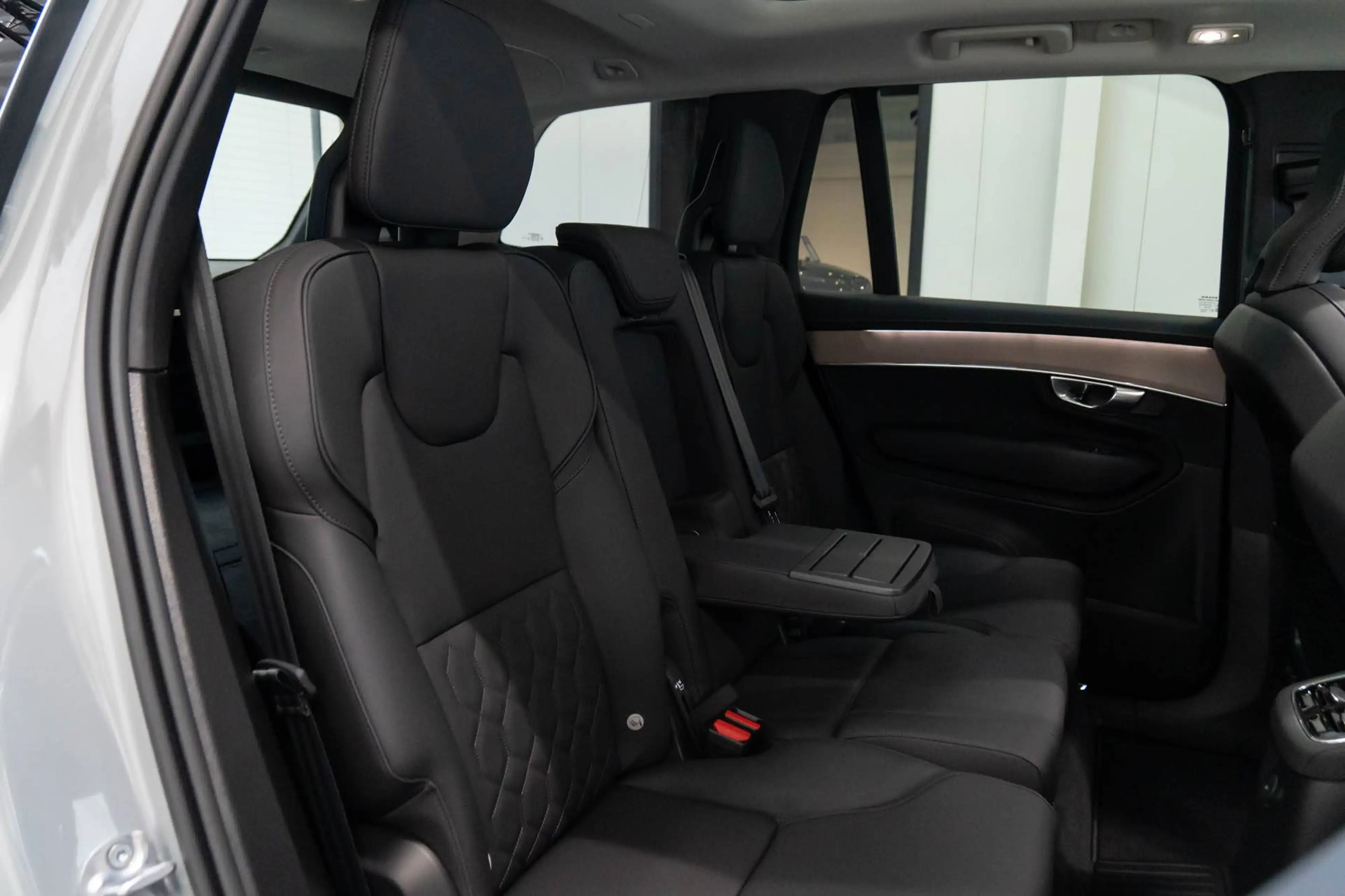 Volvo XC90 T8 eAWD Plus Dark Pano Harman/Kardon — photo 19