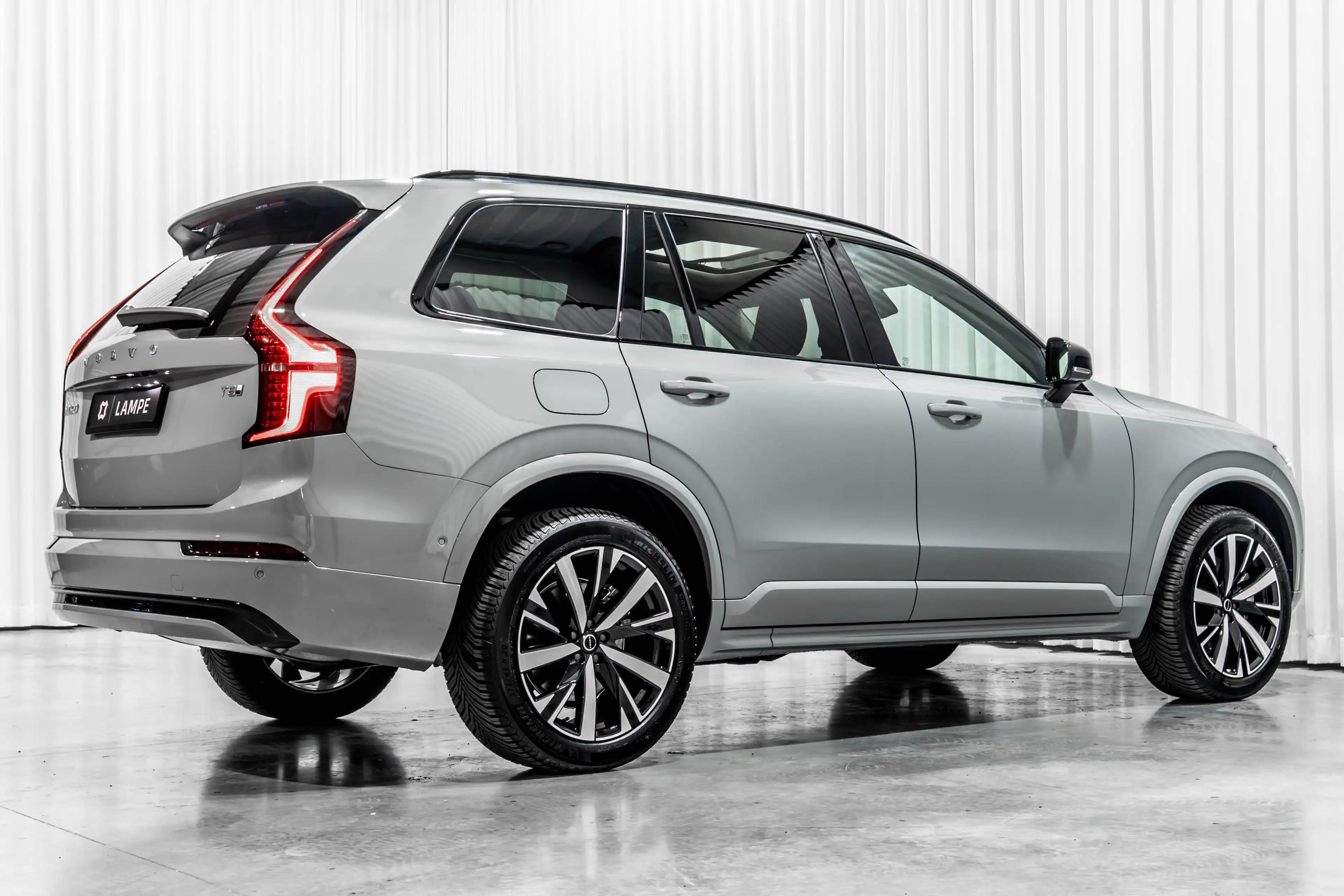 Volvo XC90 T8 eAWD Plus Dark Pano Harman/Kardon — photo 9