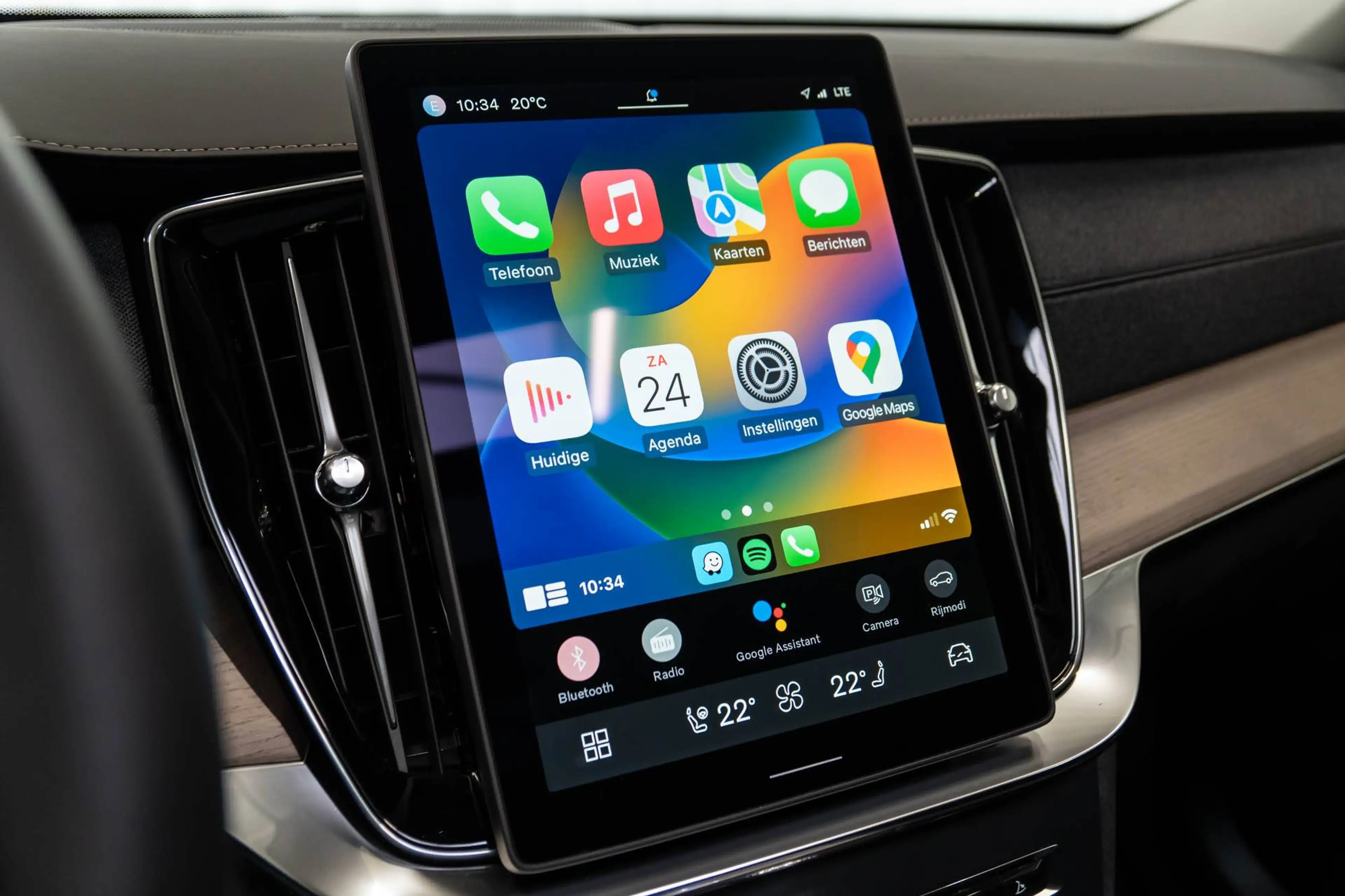 Volvo XC90 T8 eAWD Plus Dark Pano Harman/Kardon — photo 36