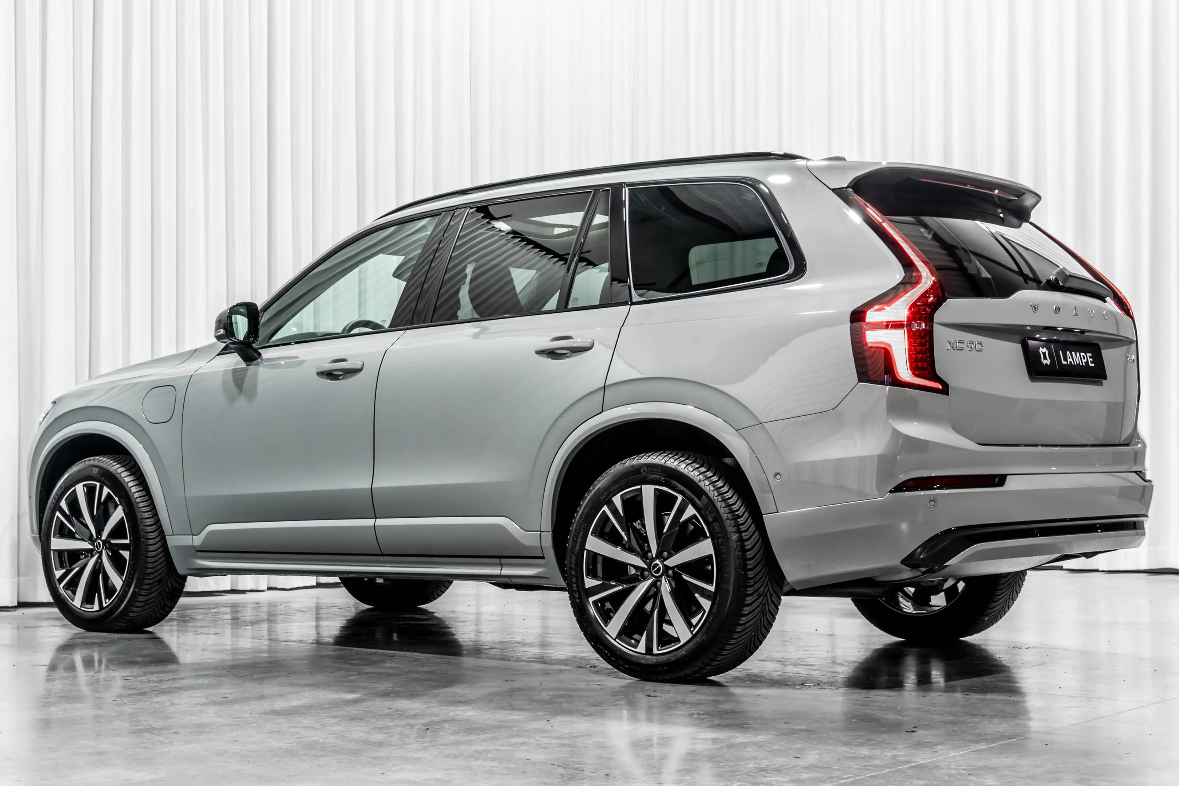 Volvo XC90 T8 eAWD Plus Dark Pano Harman/Kardon — photo 11