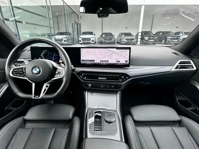 BMW 3 Series view 13