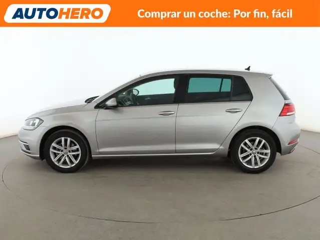 Volkswagen Golf view 3