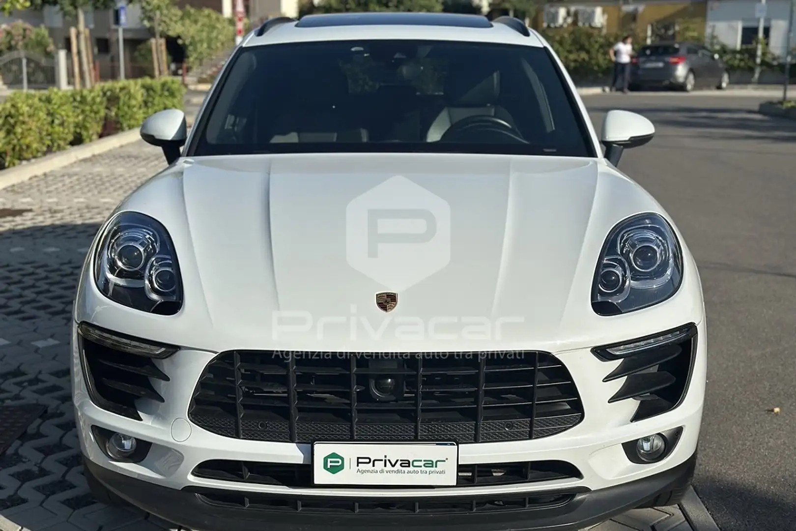 Porsche Macan 2.0 Bílá - 2