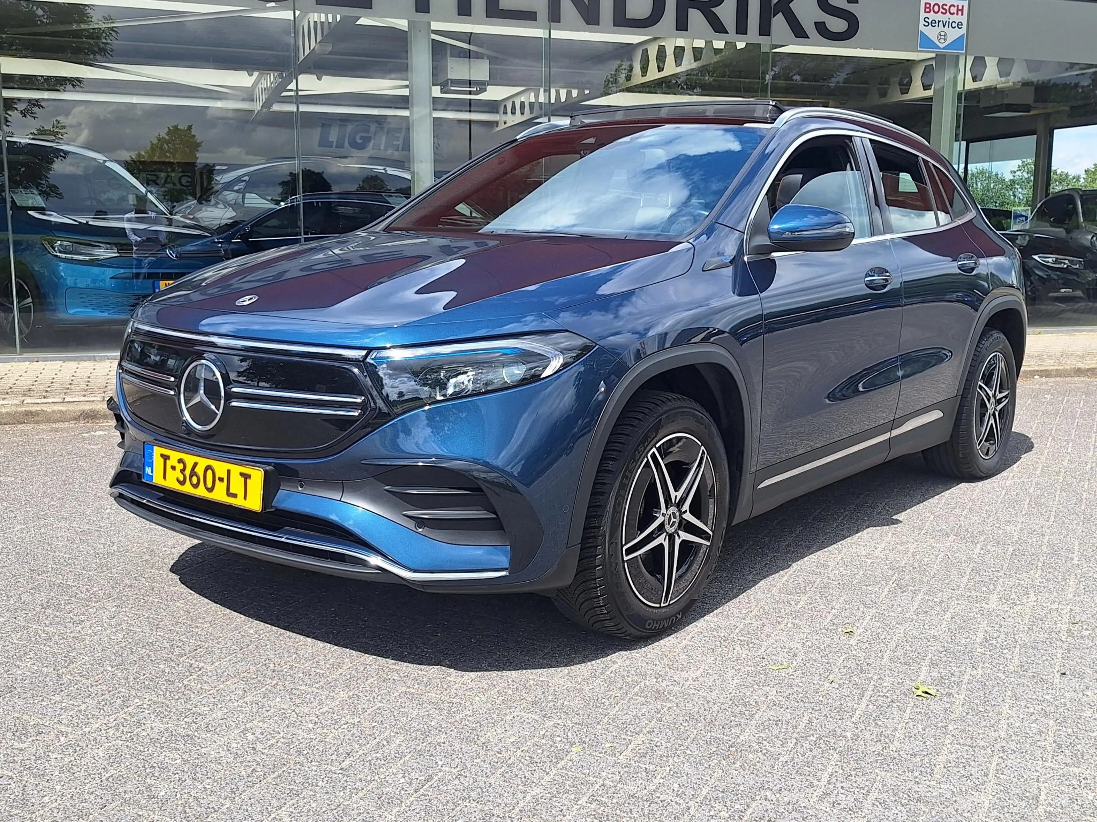 Mercedes-Benz EQA 250 AMG Line 67 kWh | SOH: 93,4% | Panaromadak | Trekh