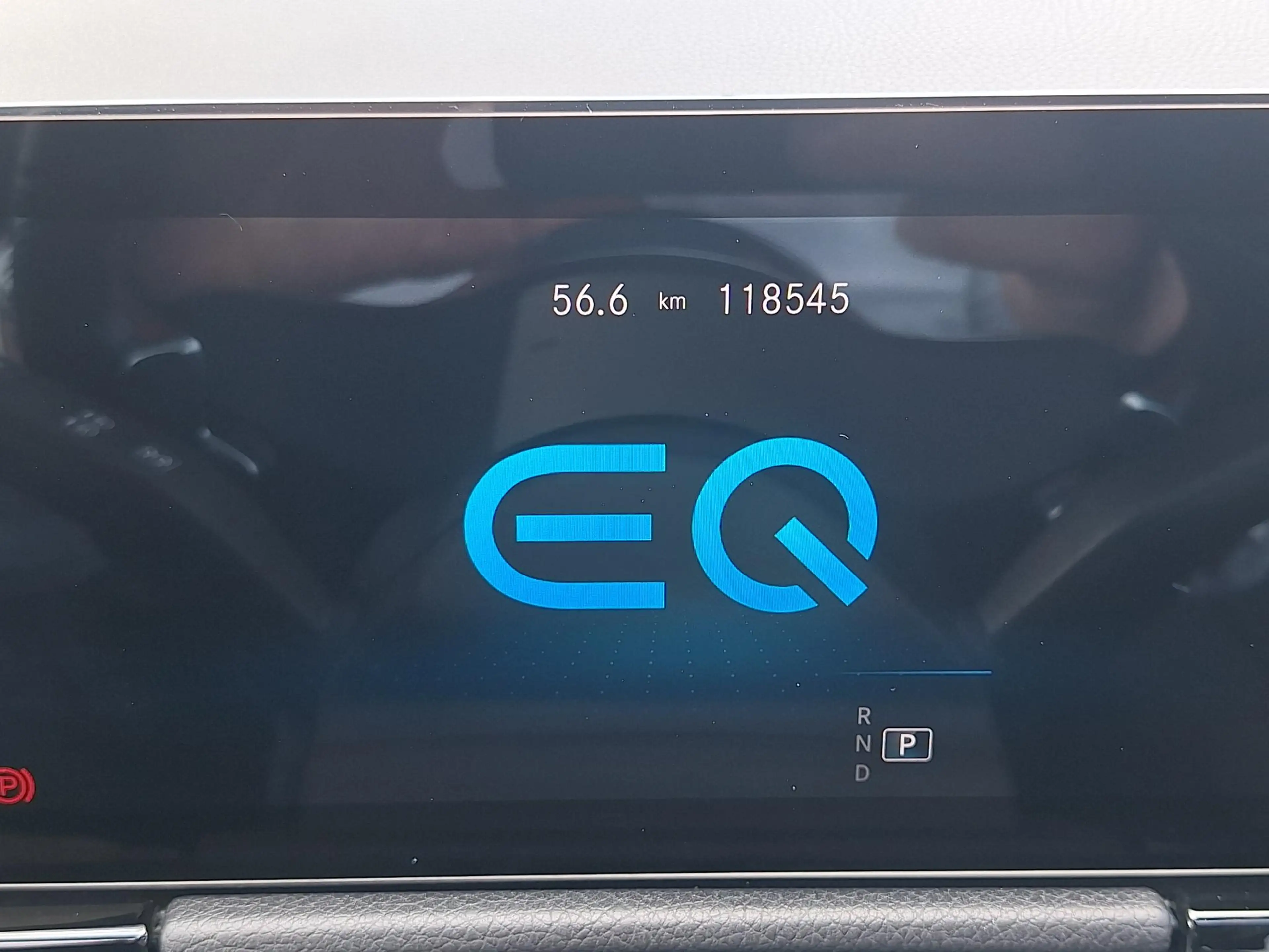 Mercedes-Benz EQA 250 AMG Line 67 kWh | SOH: 93,4% | Panaromadak | Trekh — photo 40