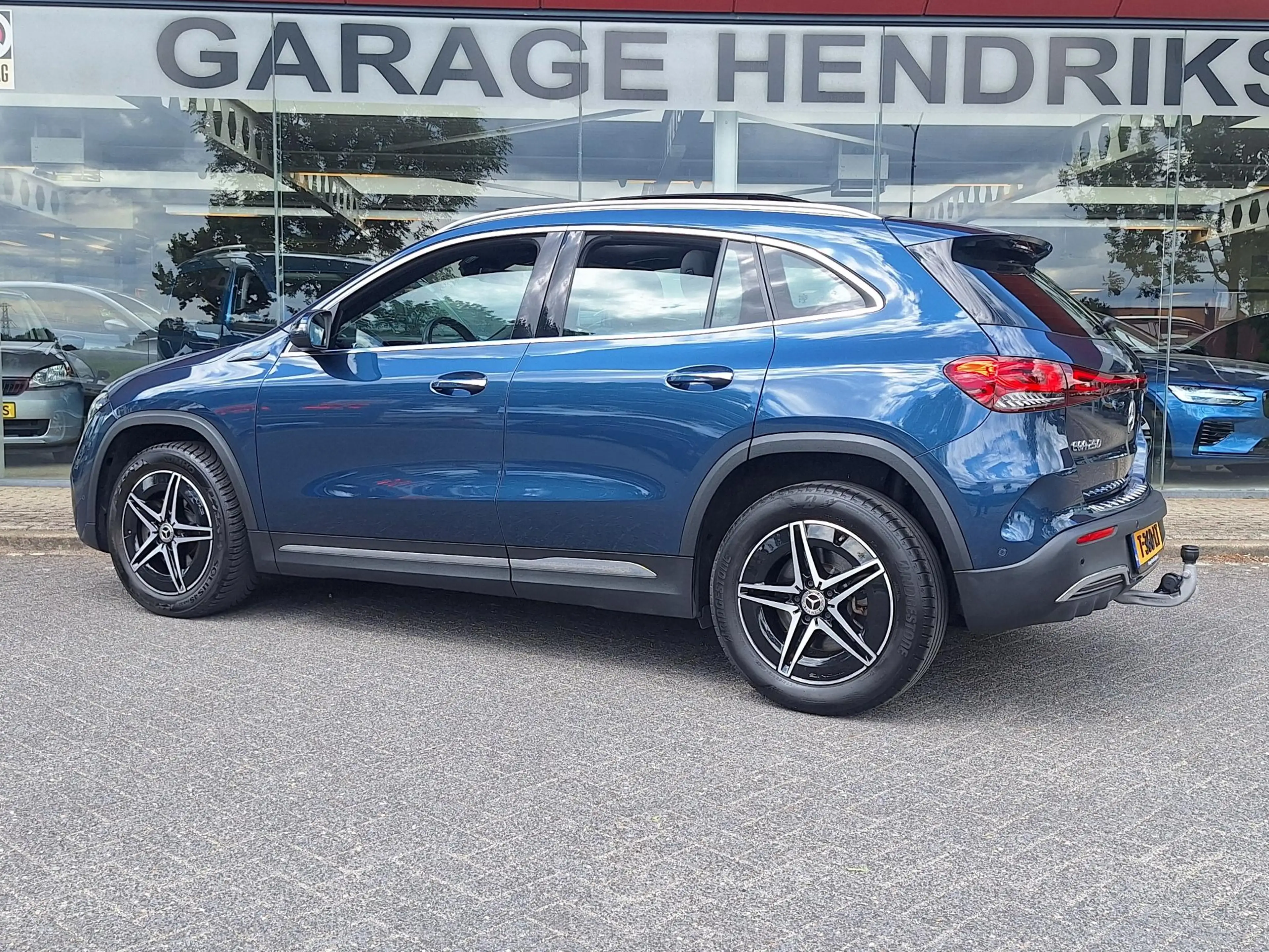 Mercedes-Benz EQA 250 AMG Line 67 kWh | SOH: 93,4% | Panaromadak | Trekh — photo 18