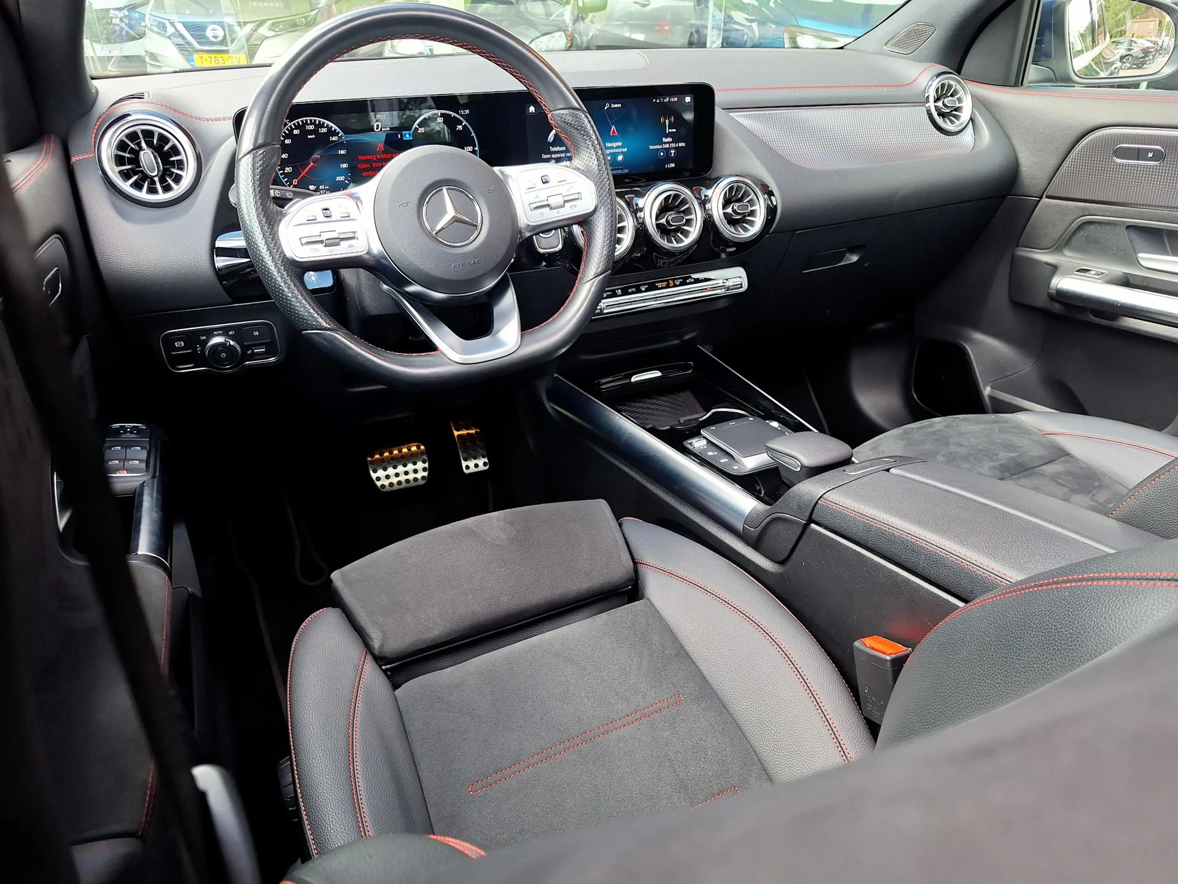 Mercedes-Benz EQA 250 AMG Line 67 kWh | SOH: 93,4% | Panaromadak | Trekh — photo 36