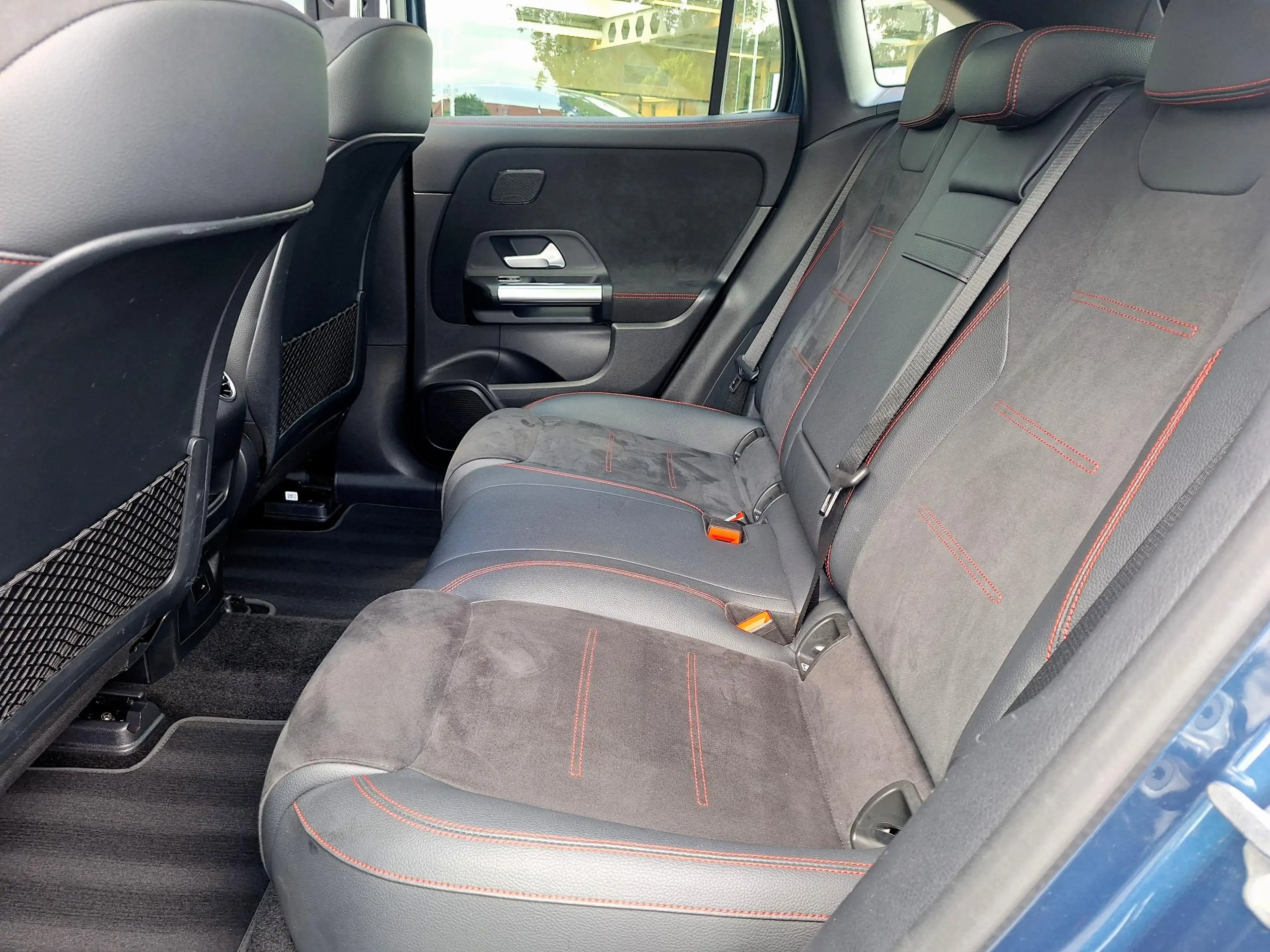 Mercedes-Benz EQA 250 AMG Line 67 kWh | SOH: 93,4% | Panaromadak | Trekh — photo 32