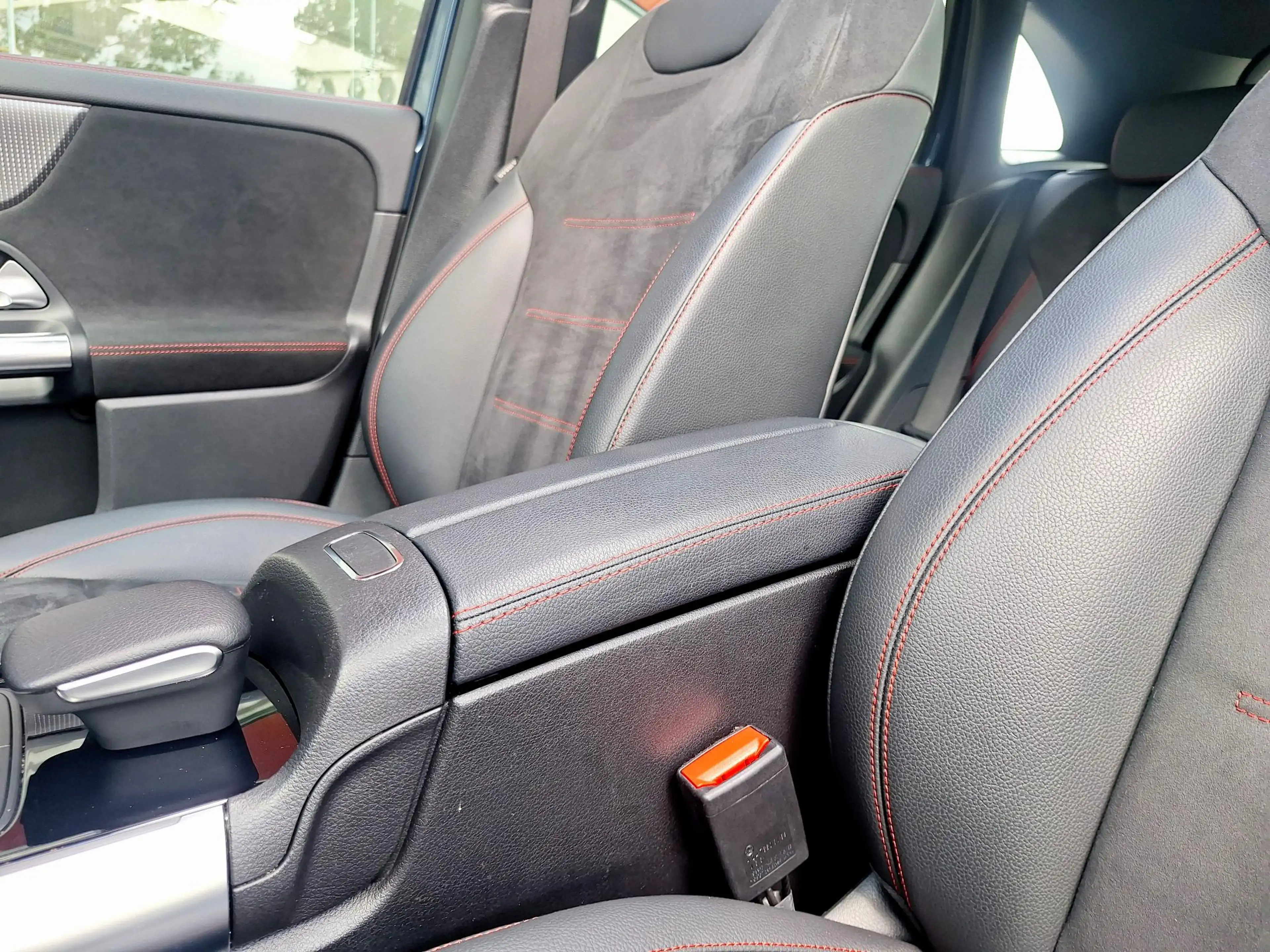 Mercedes-Benz EQA 250 AMG Line 67 kWh | SOH: 93,4% | Panaromadak | Trekh — photo 39