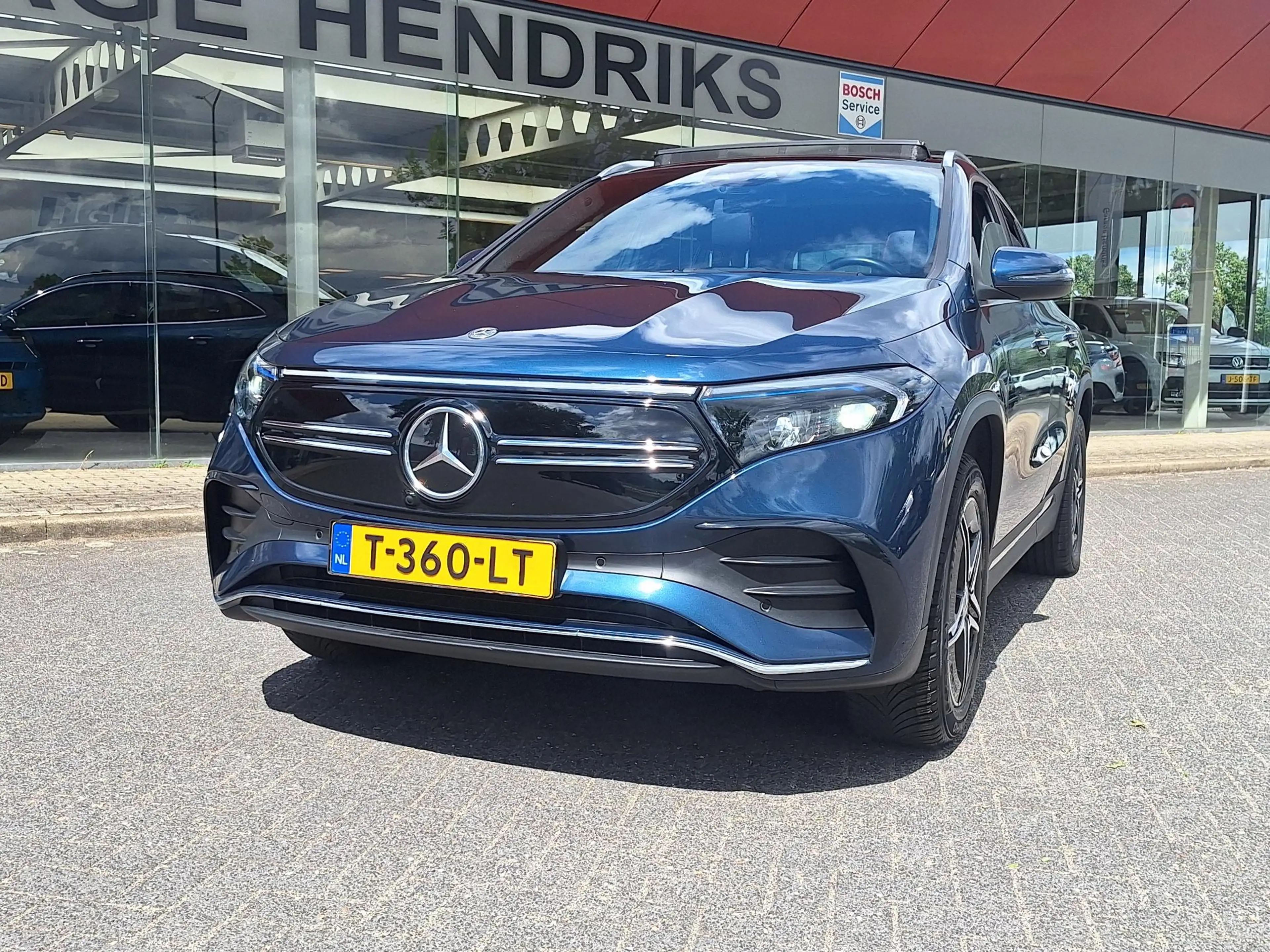 Mercedes-Benz EQA 250 AMG Line 67 kWh | SOH: 93,4% | Panaromadak | Trekh — photo 5