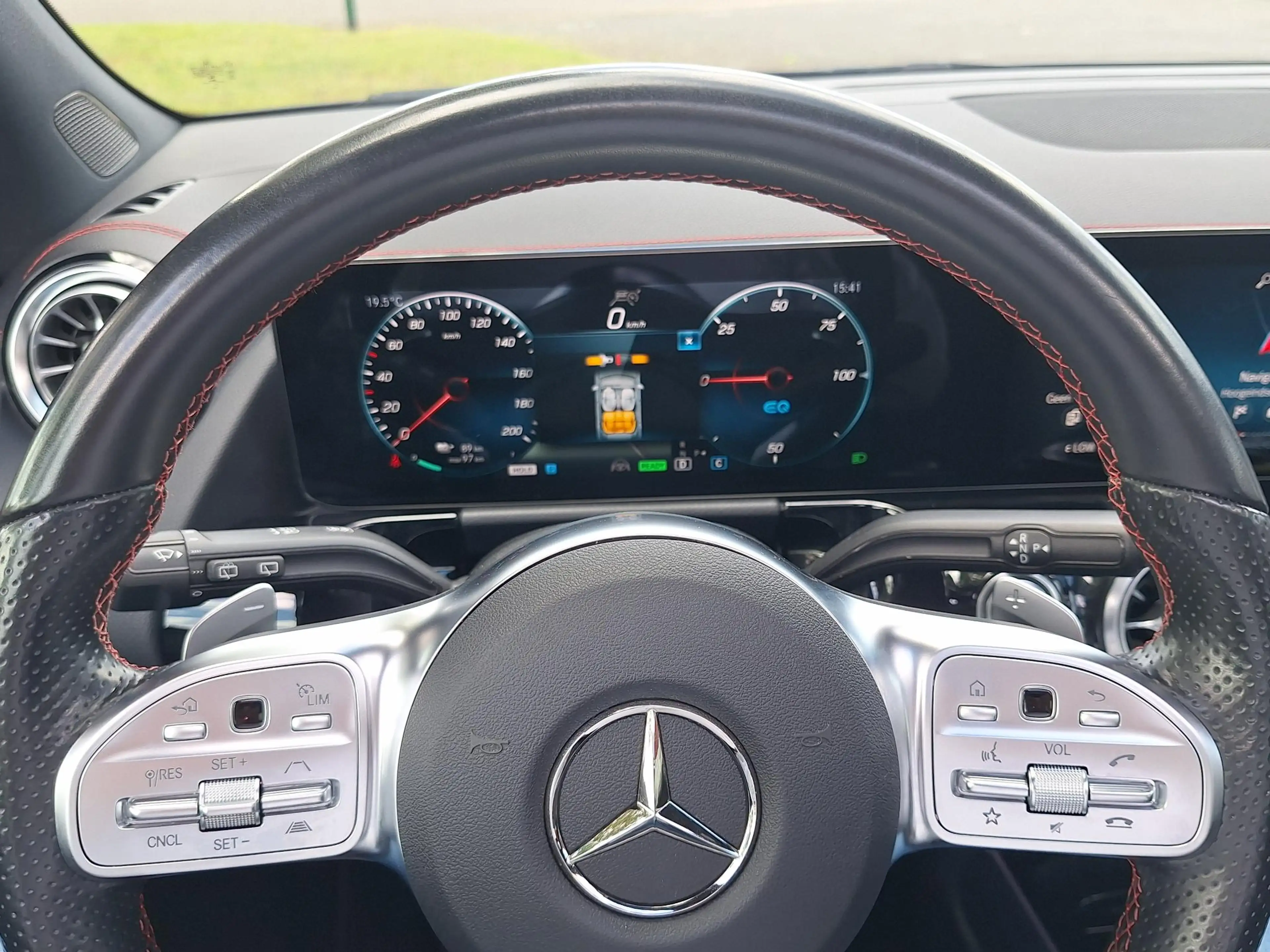 Mercedes-Benz EQA 250 AMG Line 67 kWh | SOH: 93,4% | Panaromadak | Trekh — photo 33