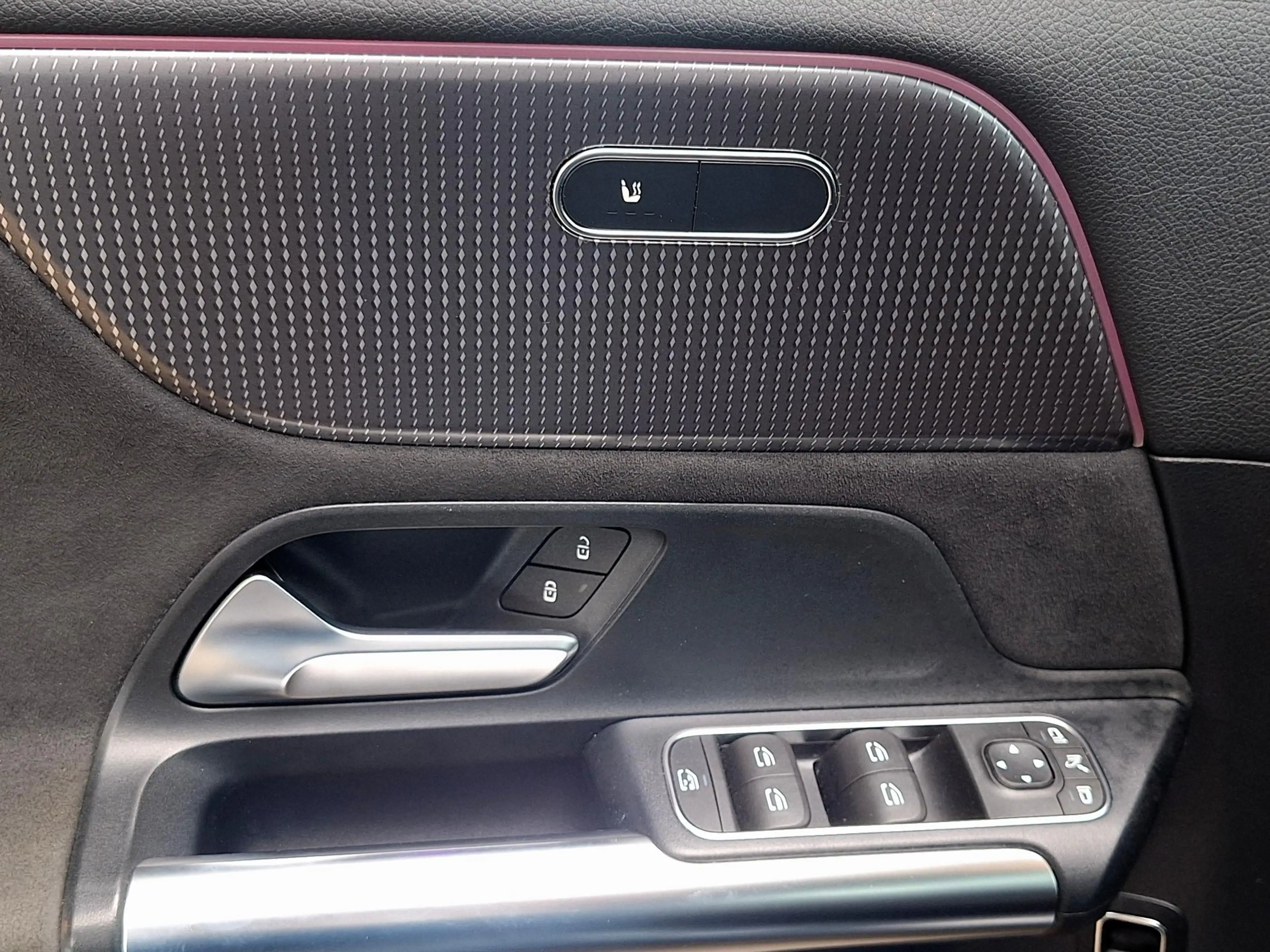 Mercedes-Benz EQA 250 AMG Line 67 kWh | SOH: 93,4% | Panaromadak | Trekh — photo 30