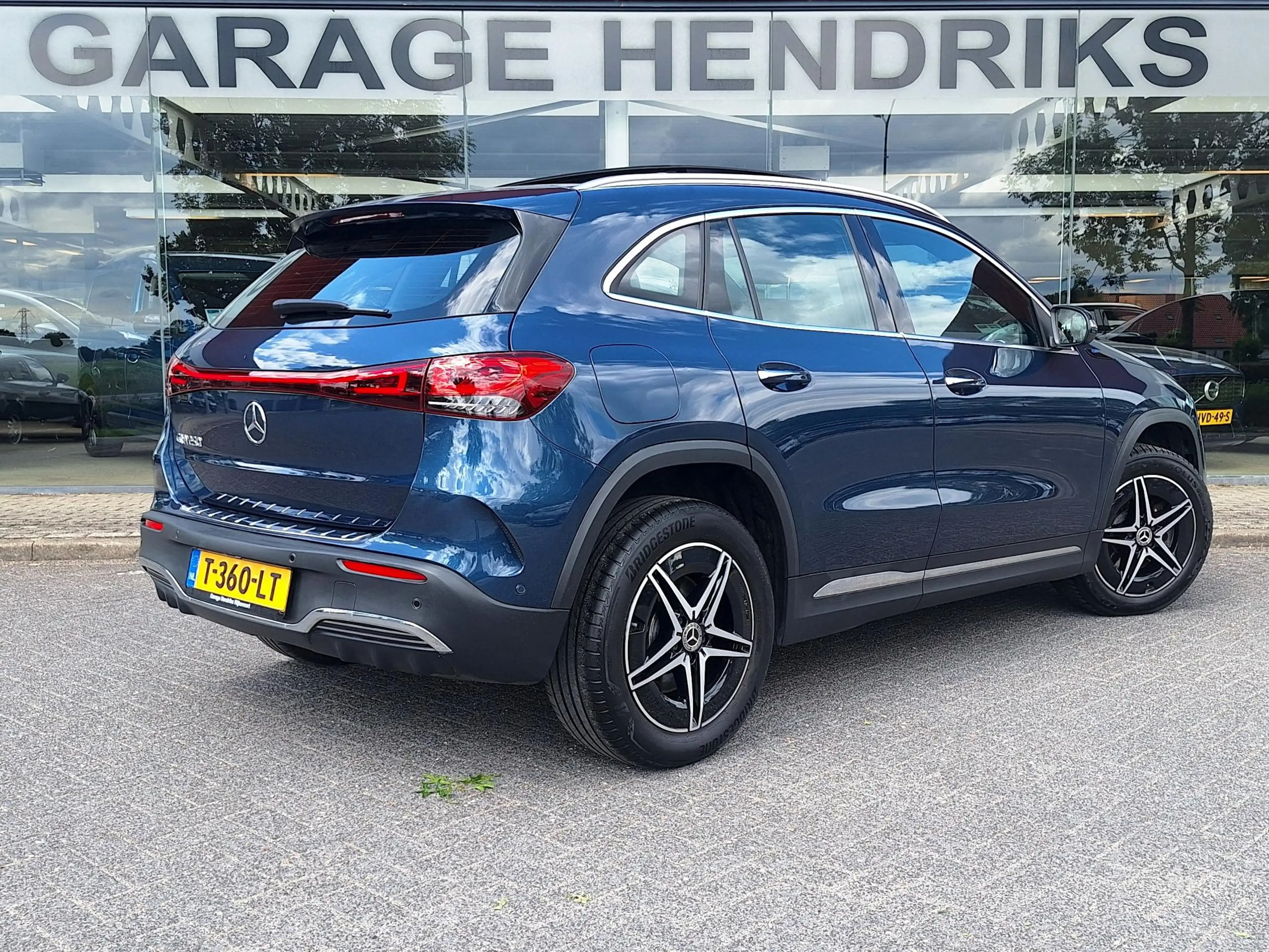 Mercedes-Benz EQA 250 AMG Line 67 kWh | SOH: 93,4% | Panaromadak | Trekh — photo 10