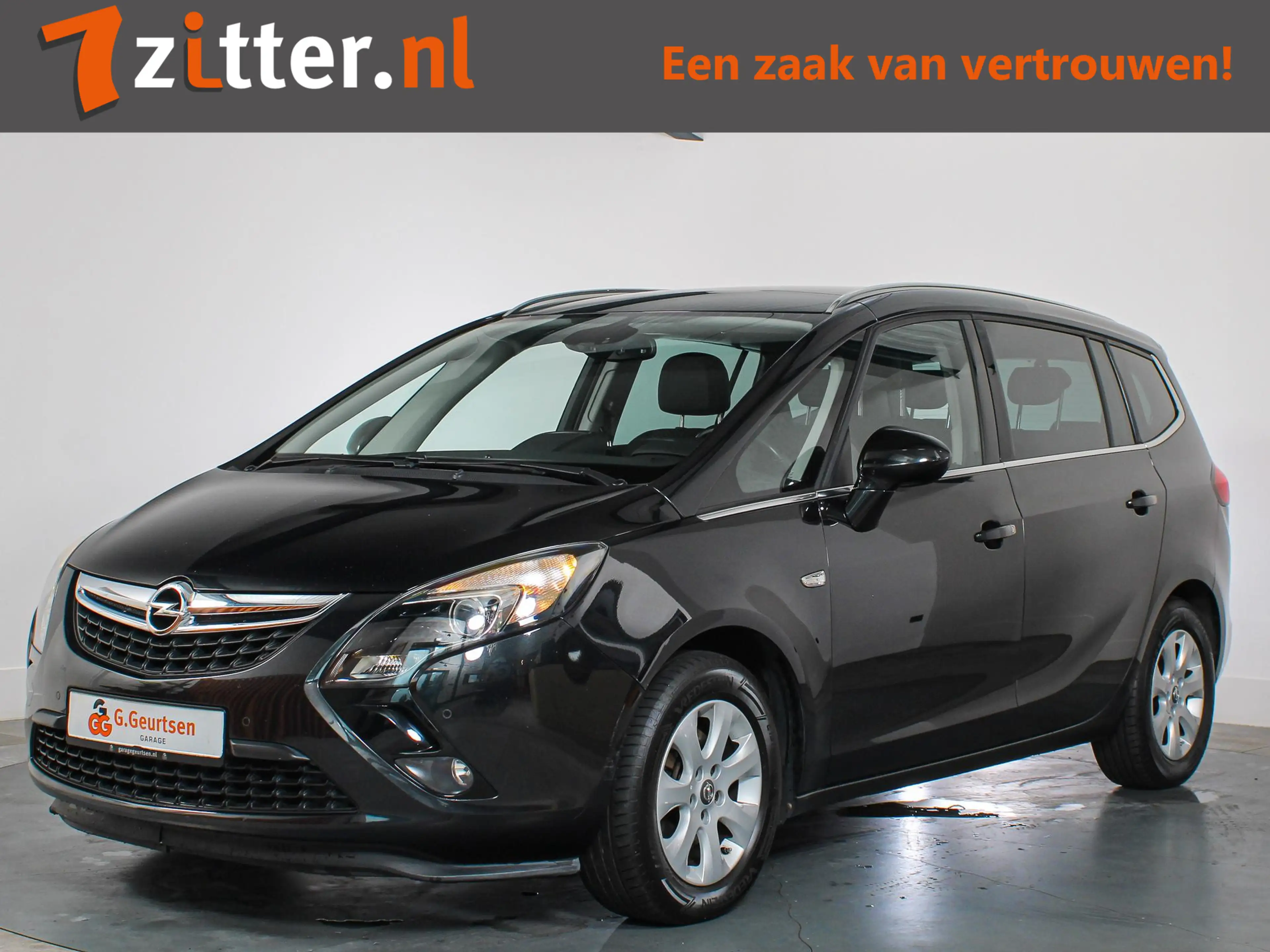 Opel Zafira Tourer 1.4 Cosmo 7p. Trekhaak, cruise control, Airco,