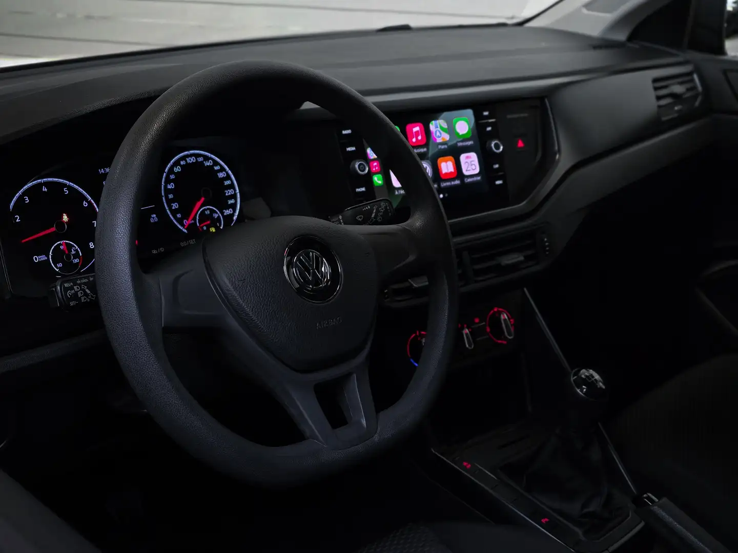 Volkswagen Polo ✖ APPLE CARPLAY | BLACK PACK | GPS | TVA ✔ Gris - 2