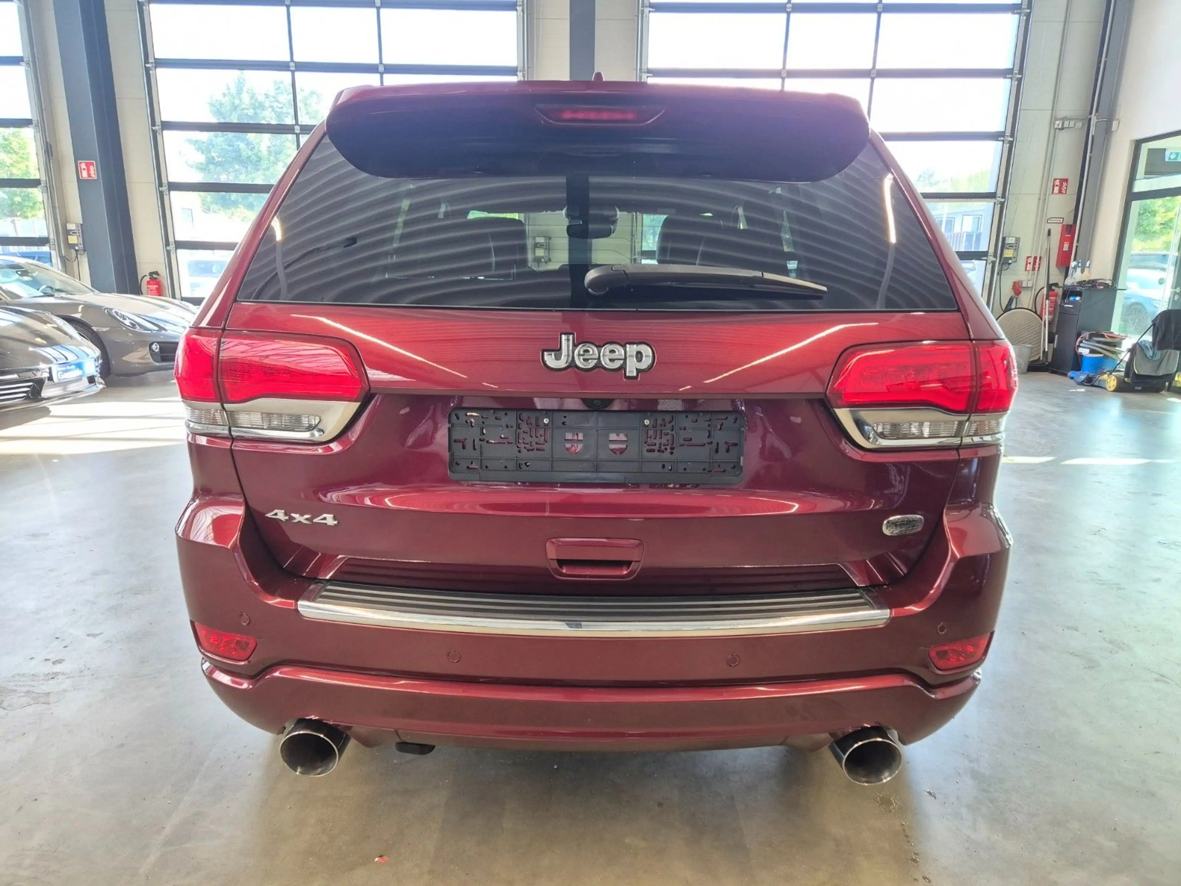 Jeep Grand Cherokee GRAND CHEROKEE 3.0 CRD OVERLAND LEDER XENON PANO — photo 6