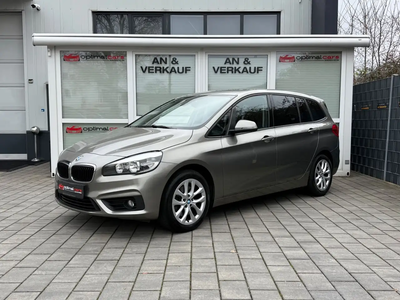 BMW 220