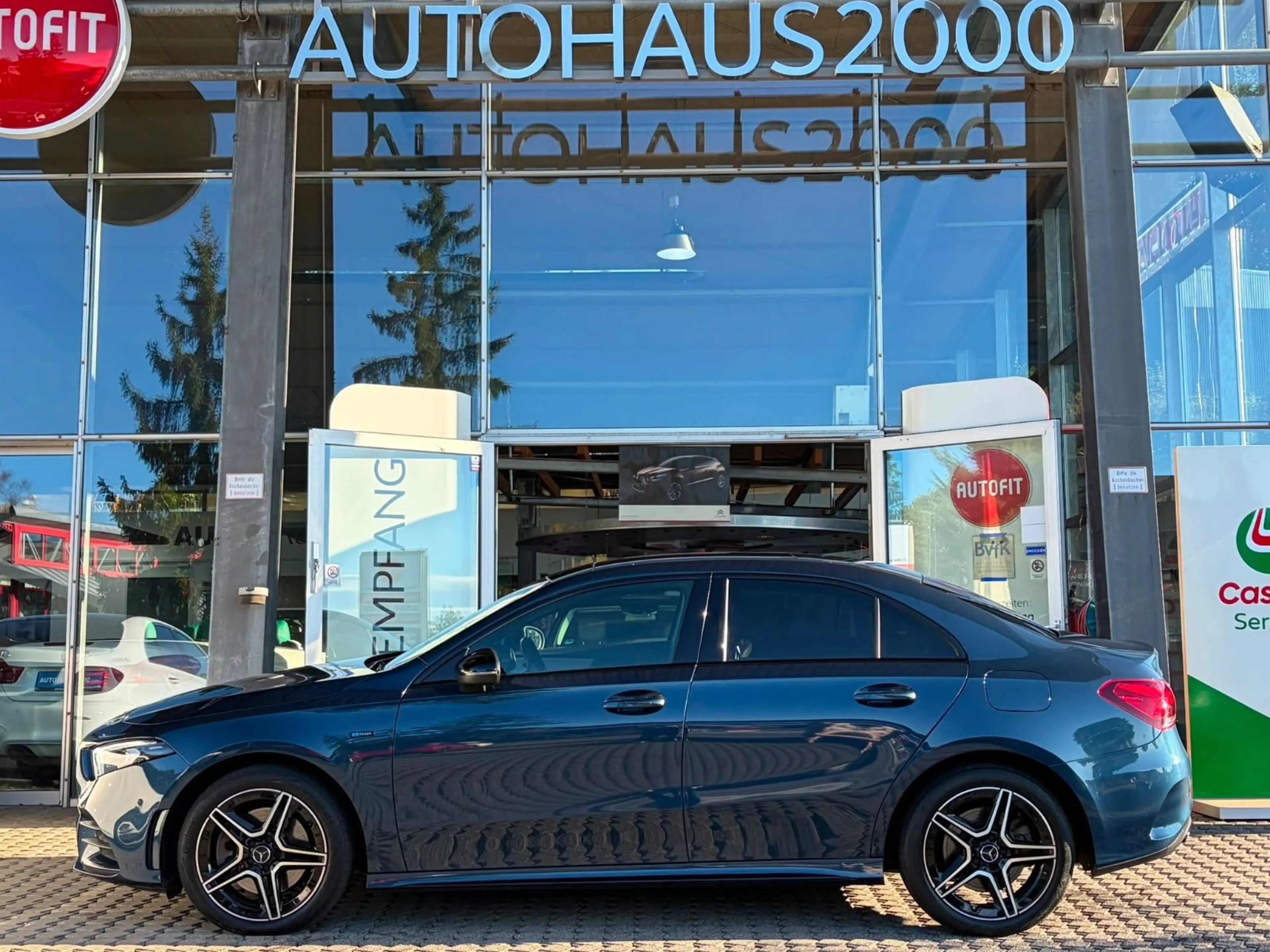 Mercedes-Benz A 250 e 8G-Aut. Limousine EDITION/AMG/PANO/RFK/ — photo 8