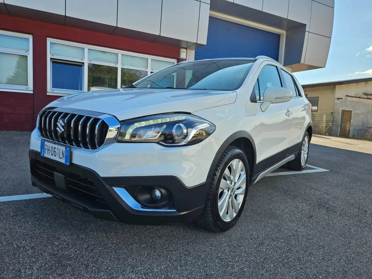 Suzuki SX4 S-Cross 2017 1.6 ddis Cool 4WD ALL GRIP COOL - FH061LN Bianco - 2