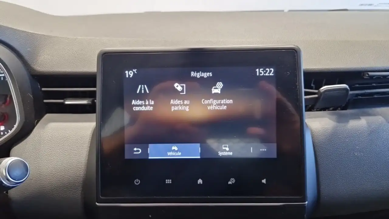Renault Clio Citadine 5 portes — photo 20