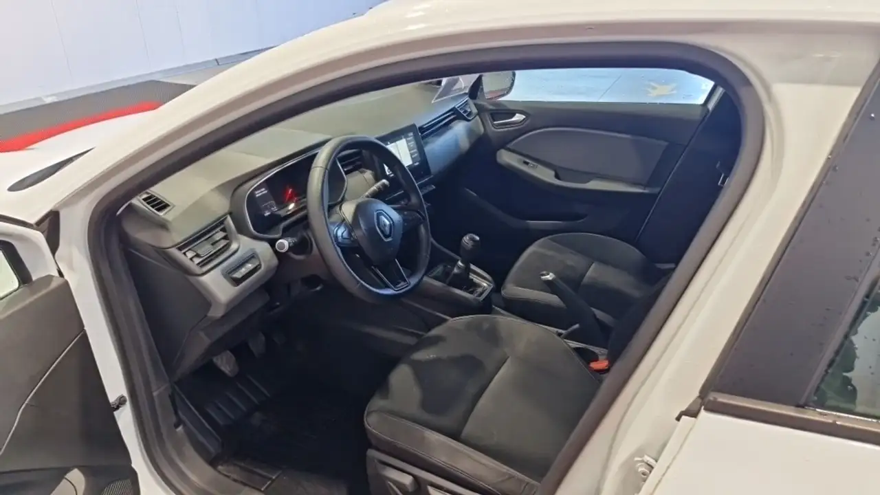 Renault Clio Citadine 5 portes — photo 11
