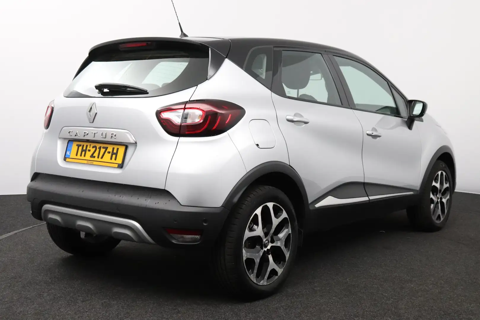 Renault Captur TCe 90 Intens | Navigatie | Android auto | Cruise Gris - 2