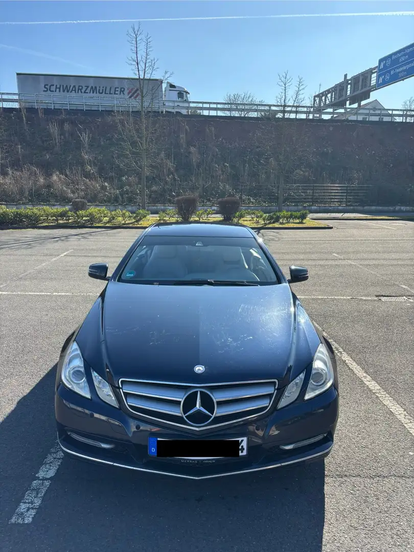 Mercedes-Benz E 250 CDI DPF Coupe BlueEFFICIENCY 7G-TRONIC Avantgarde Синий - 1