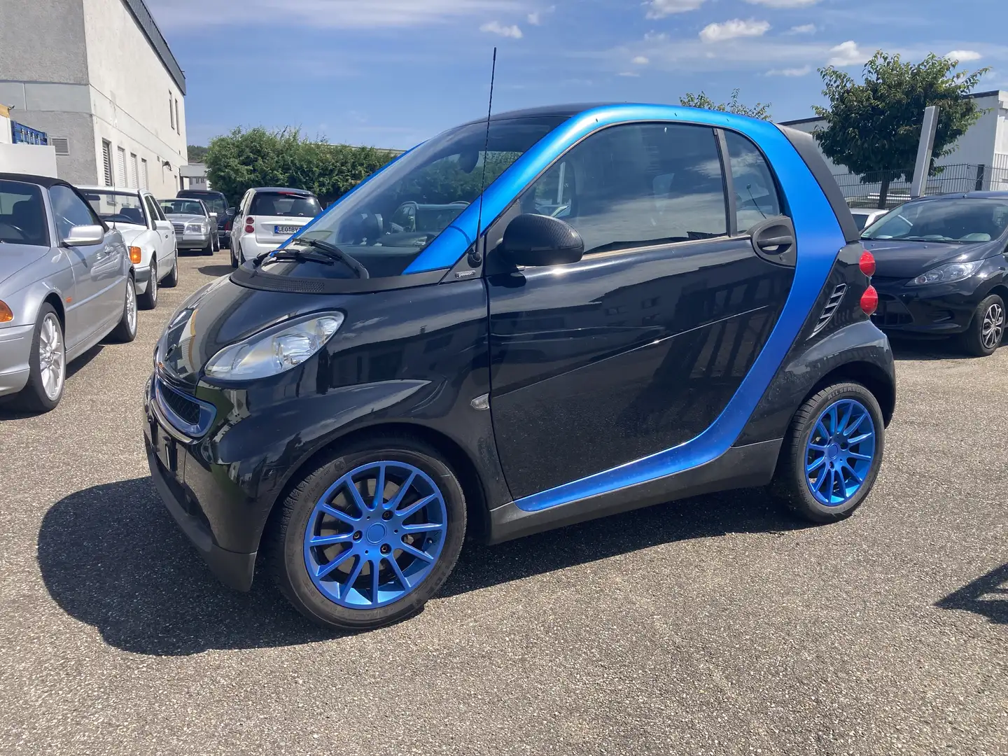 smart forTwo coupe softouch passion  nur 64.400km Schwarz - 1