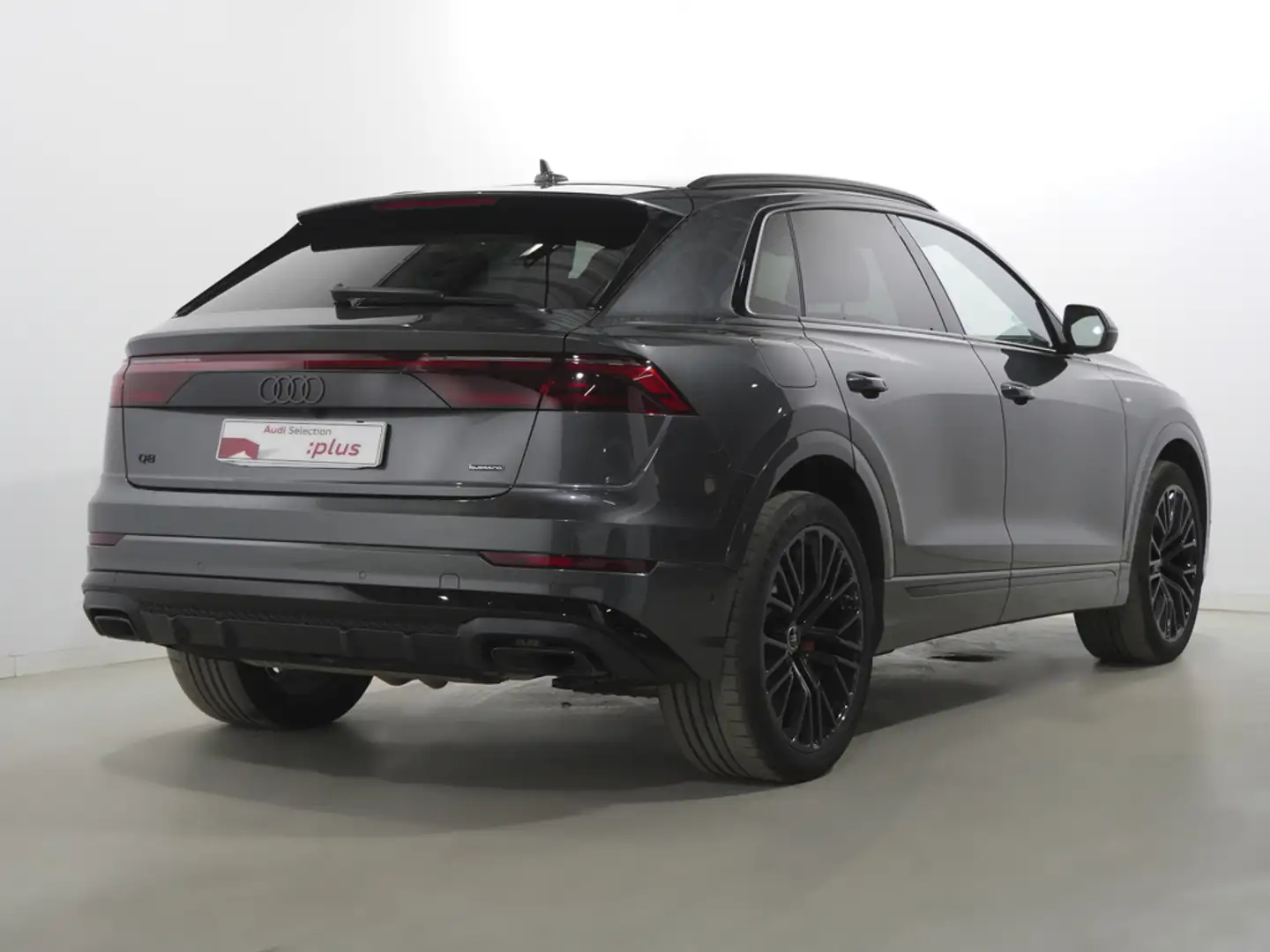 Audi Q8 TFSIe Black line quattro tiptronic 290kW Gris - 2