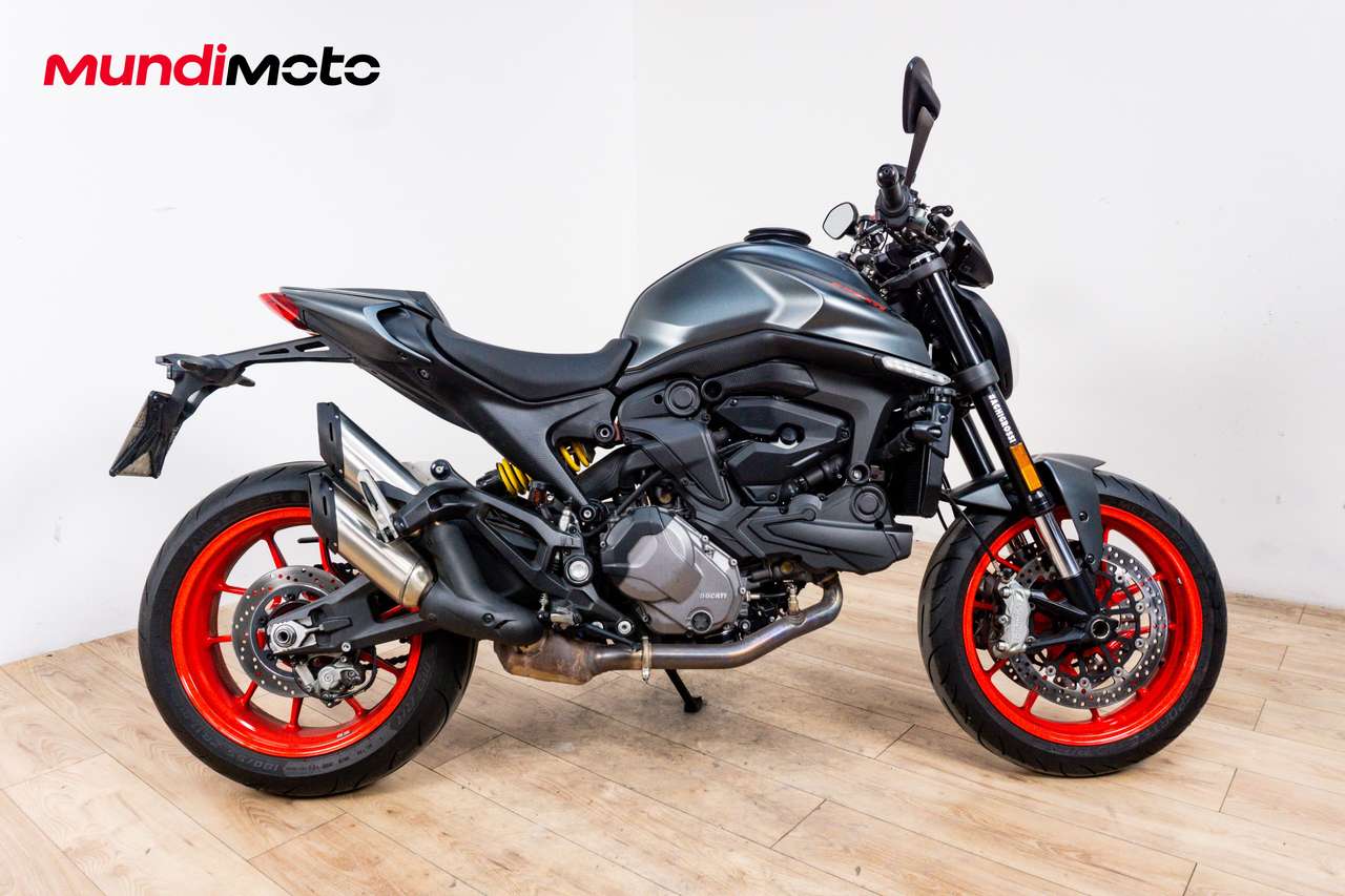 Ducati Monster 937
