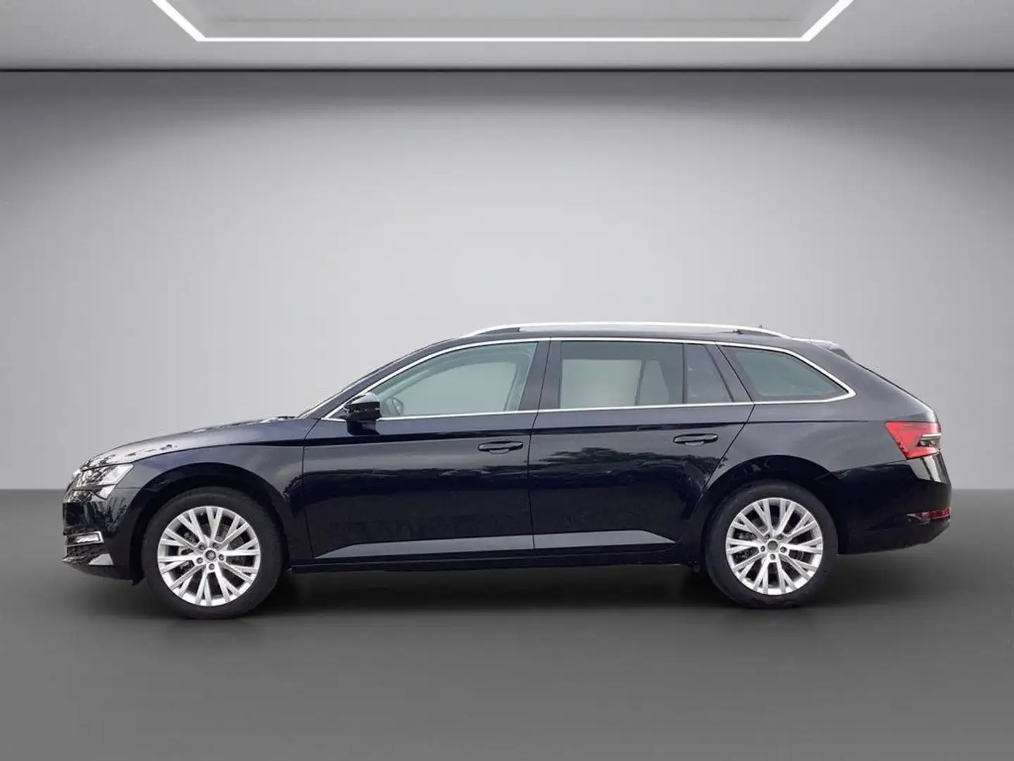 Skoda Superb Combi 2.0TDI DSG Style AHK Schwarz - 2