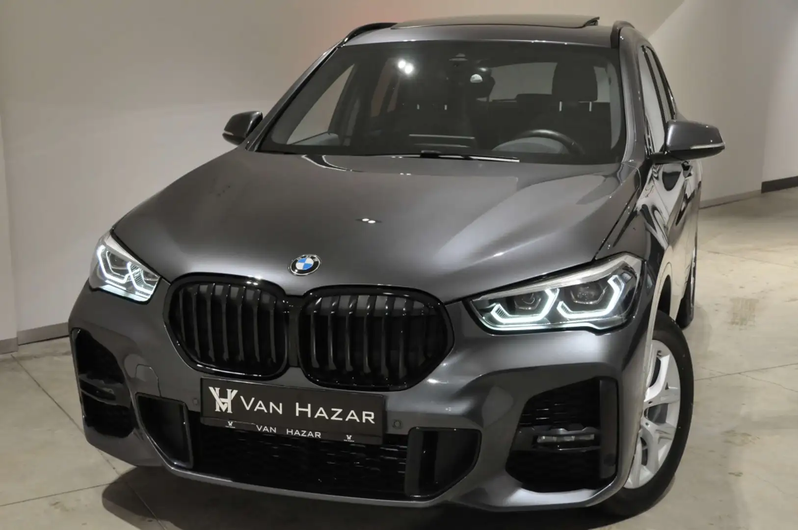 BMW X1 sDrive18iA M Sport PANO | PRO GPS | HAED-UP | CAM Gris - 1