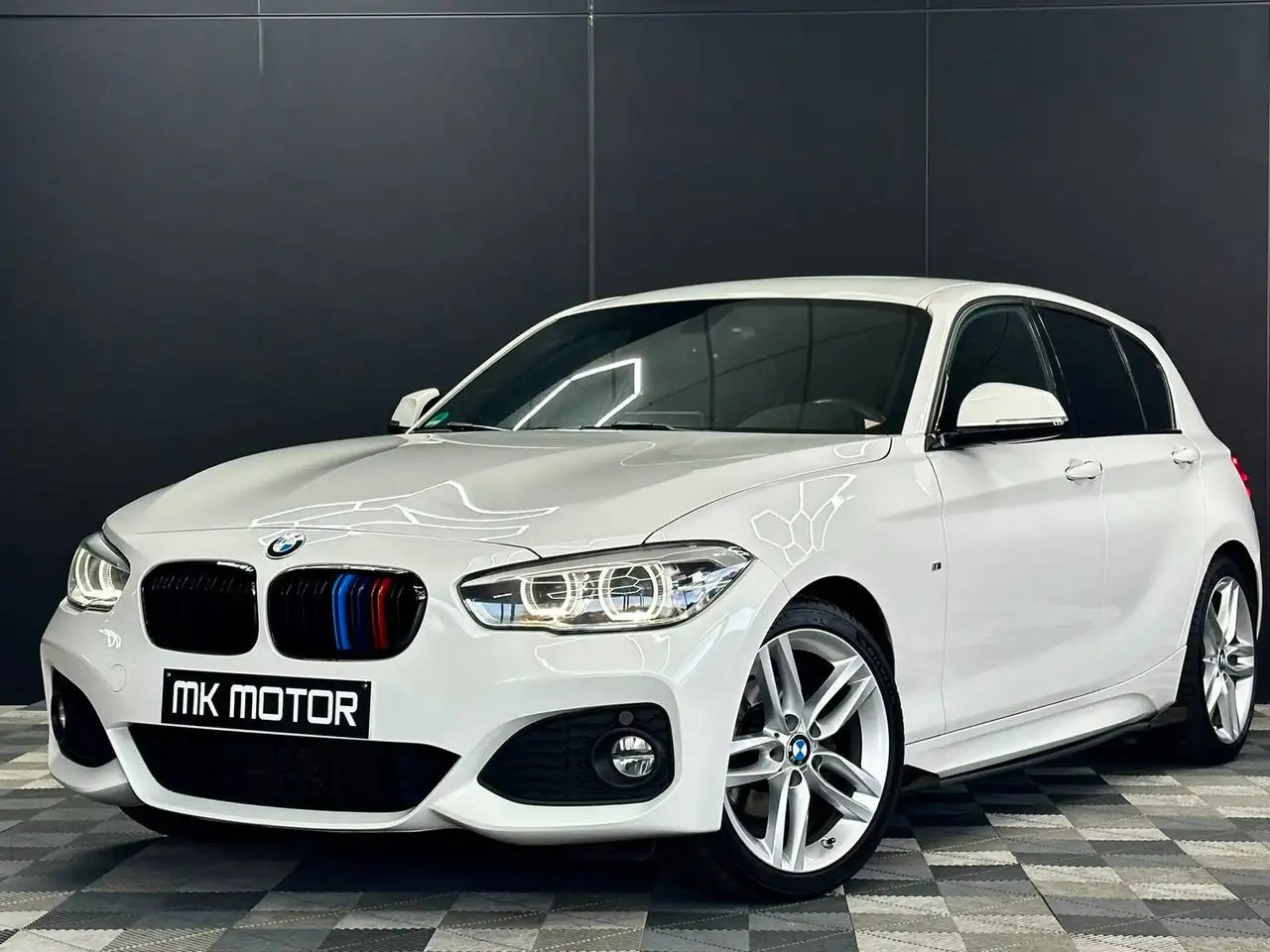 BMW 120