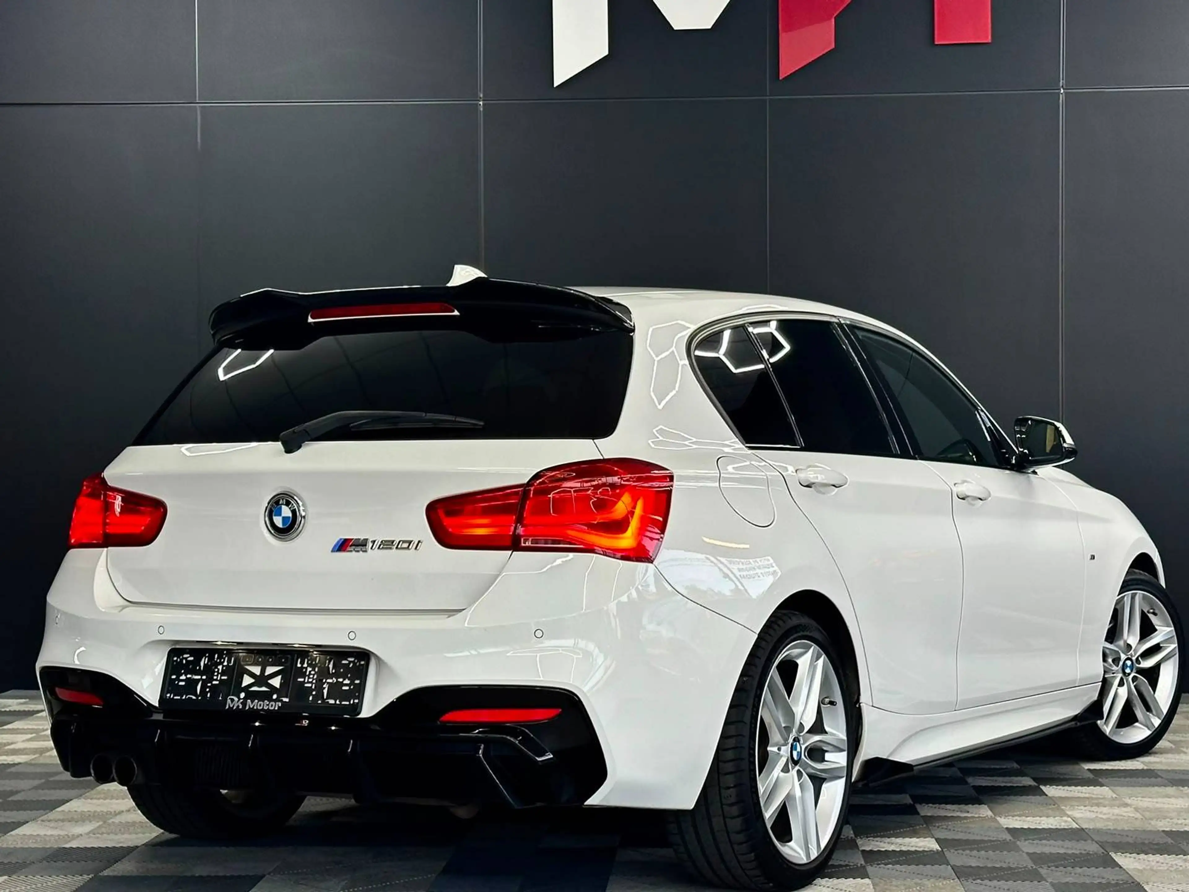 BMW 120 🟢PACK M - HARMAN KARDON - APPLE CAR PLAY — photo 3