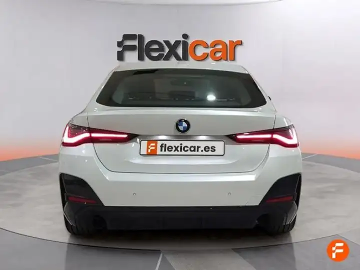 BMW Serie 4 2022, foto 5