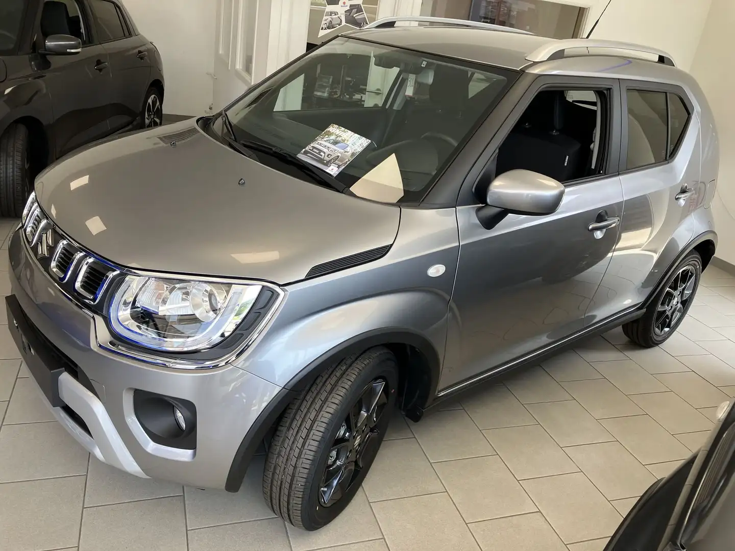 Suzuki Ignis Grand Luxe + SHVS (MY21) Nieuwe wagen met 7 jaar - 2