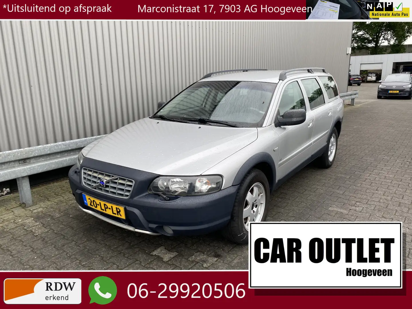 Volvo XC70 2.5 T Comfort Line NAP, Leer, Clima, Stoelvw, CC, Szürke - 1