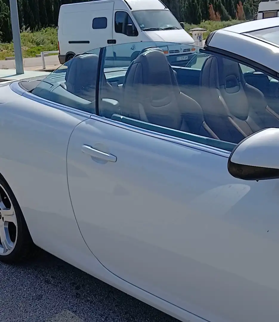 Peugeot 308 CC 2.0 HDi 163ch FAP Féline A - 2