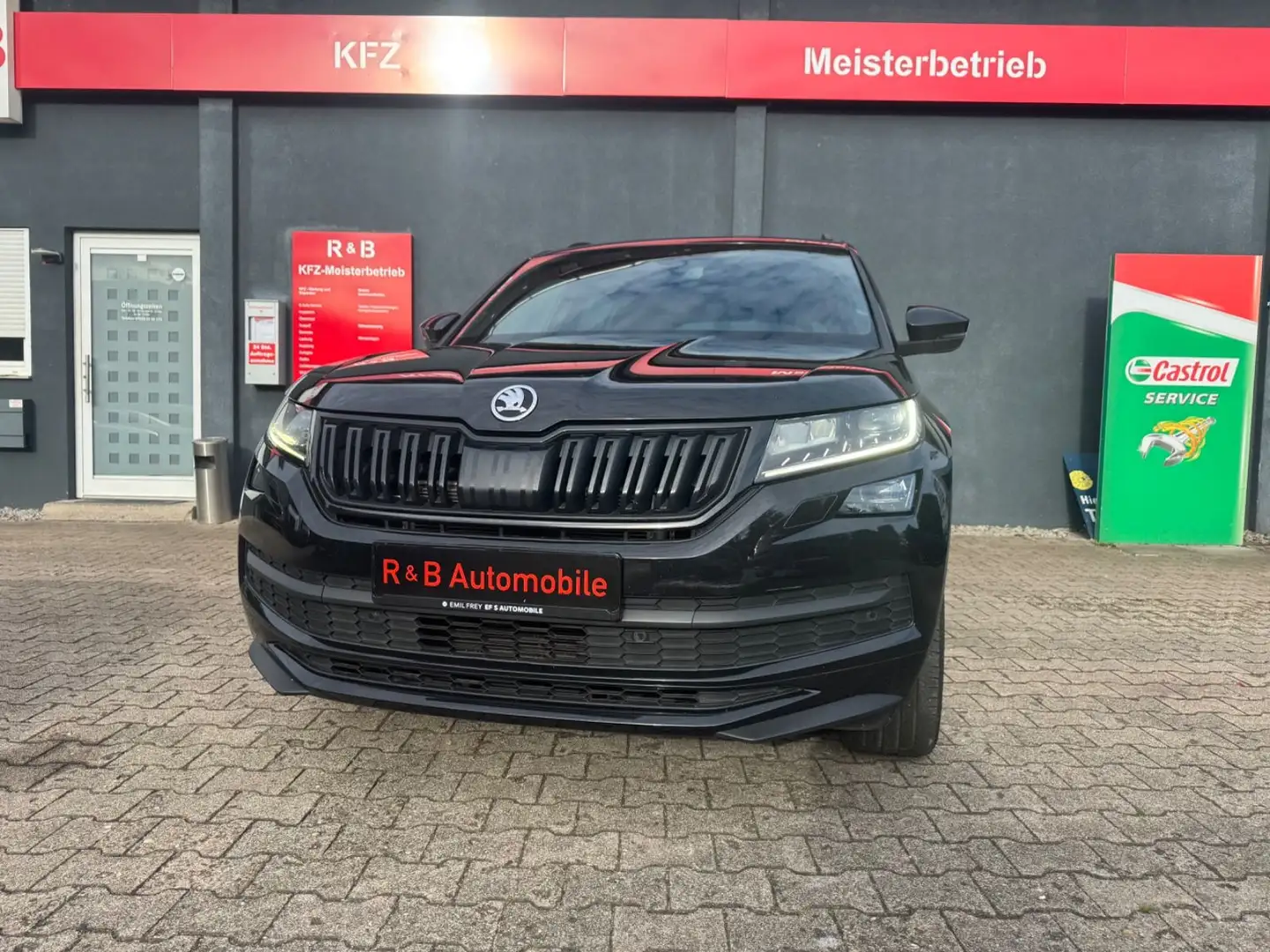 Skoda Kodiaq Sportline*ACC*AHK*DSG*Navi*Led*Parkpilot Schwarz - 2